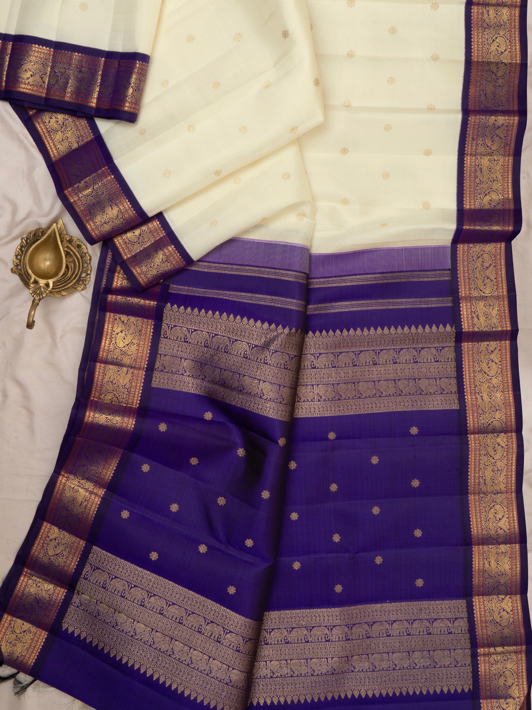 Off white purple border Korvai / Kanjipuram silk Saree CLSA7063