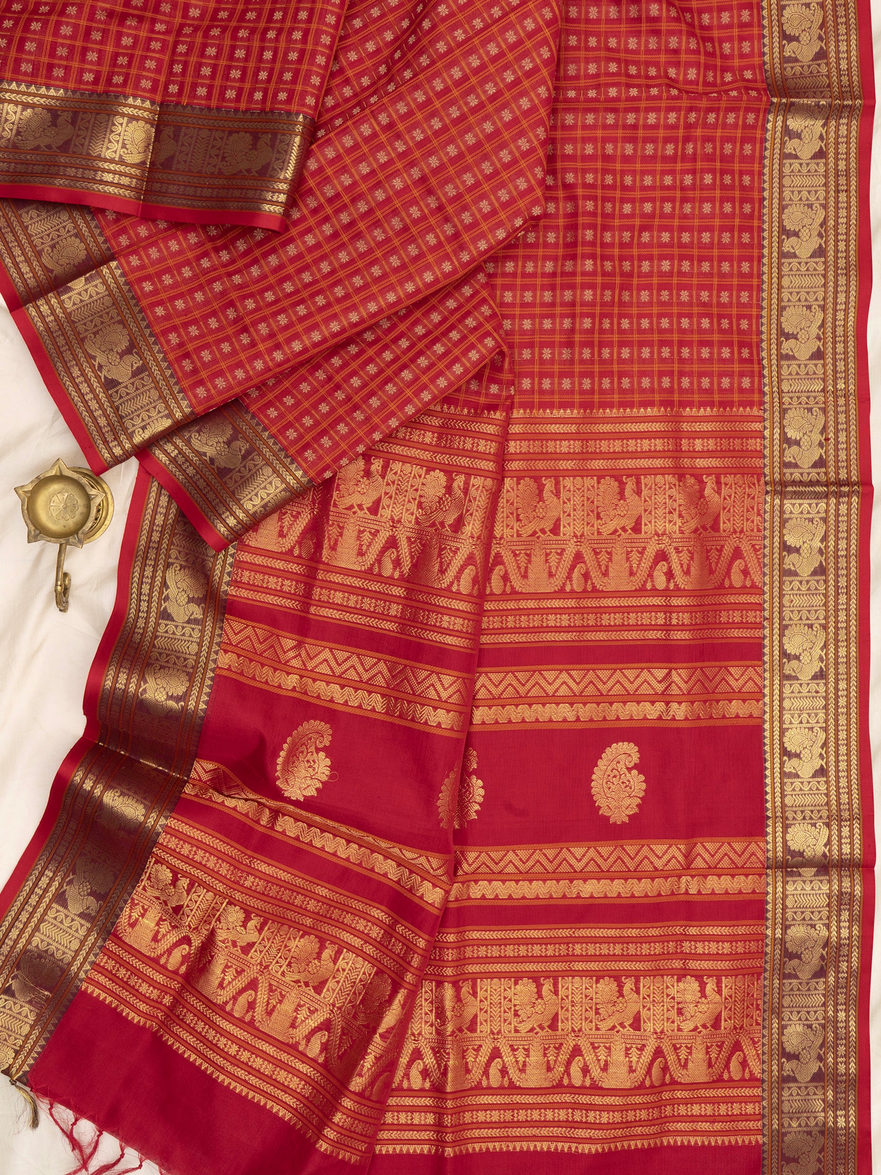 Red shot orange lakshambutta/ Silk Cotton Saree CLSA7281