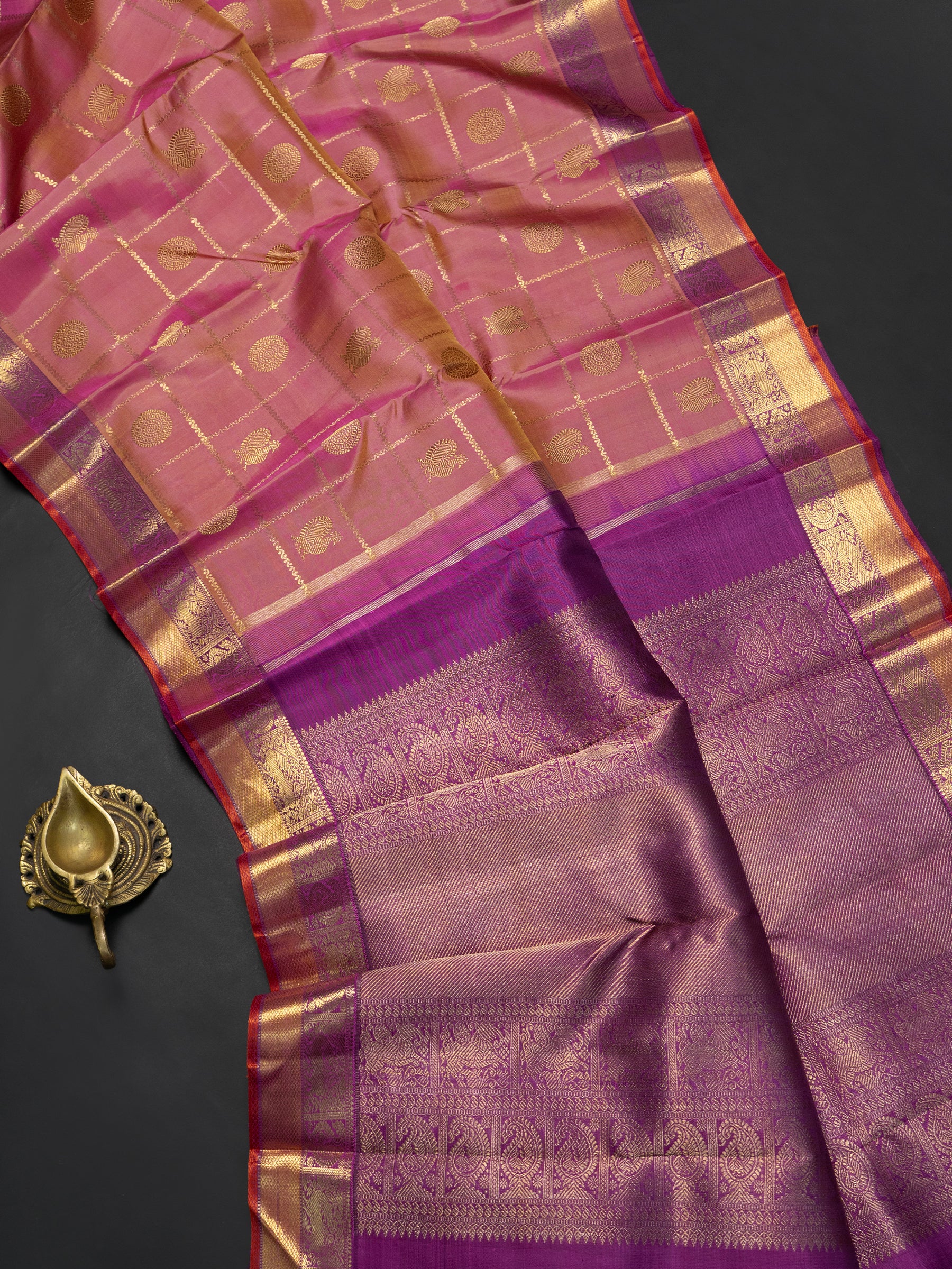 Double tone Zari Kattam  Kanjipuram Silk Saree CLSA7504