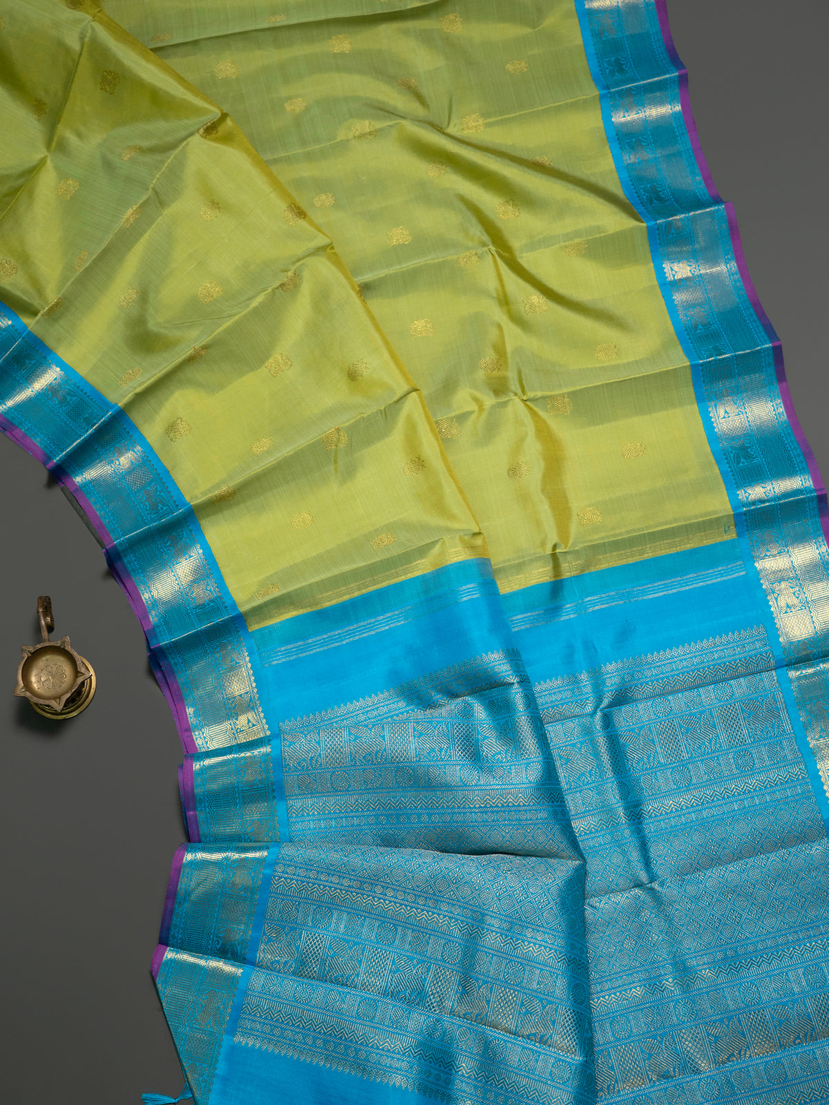 Lite green and turquoise Blue kai korvai/ Kanjipuram Silk Saree CLSA8073
