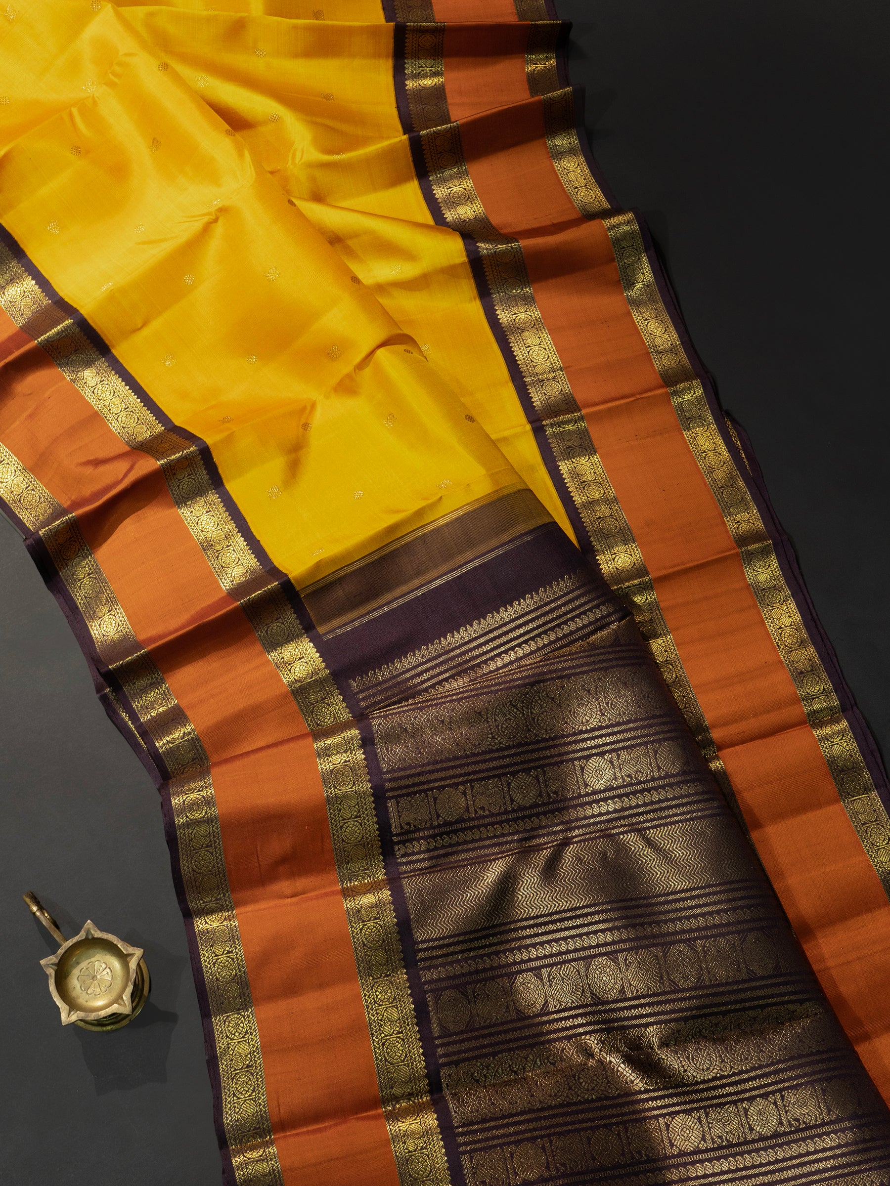 Mustard yellow with brown retta pet/Kanjivaram Saree CLSA8483