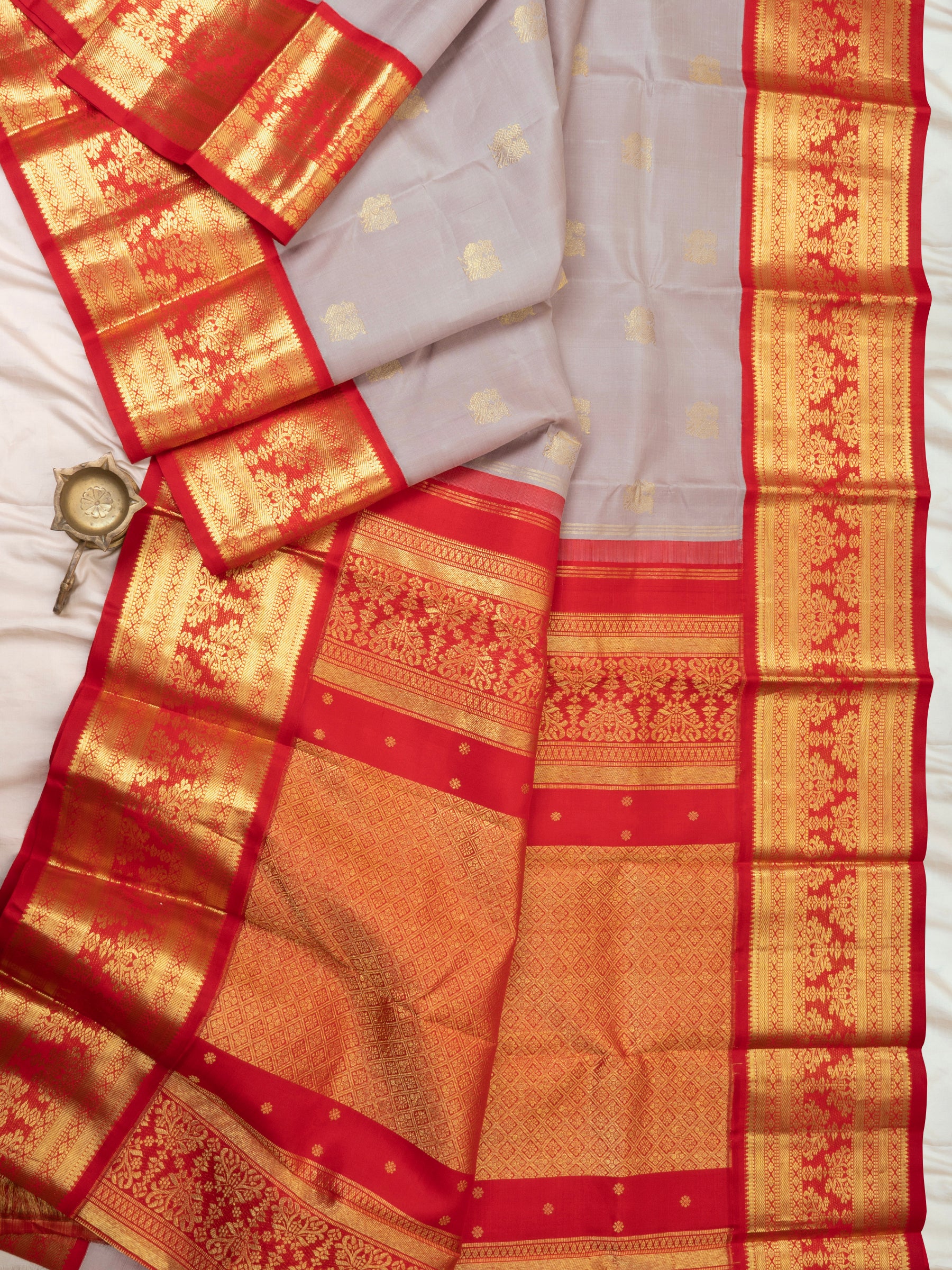 Beige Korvai Arani Silk Saree CLSA886