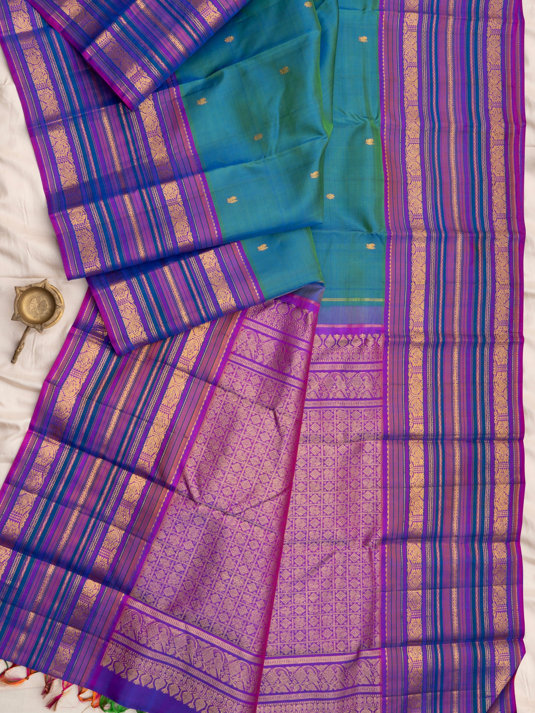 Teal blue shot green varisapet border / Arani Silk Saree CLSA9047