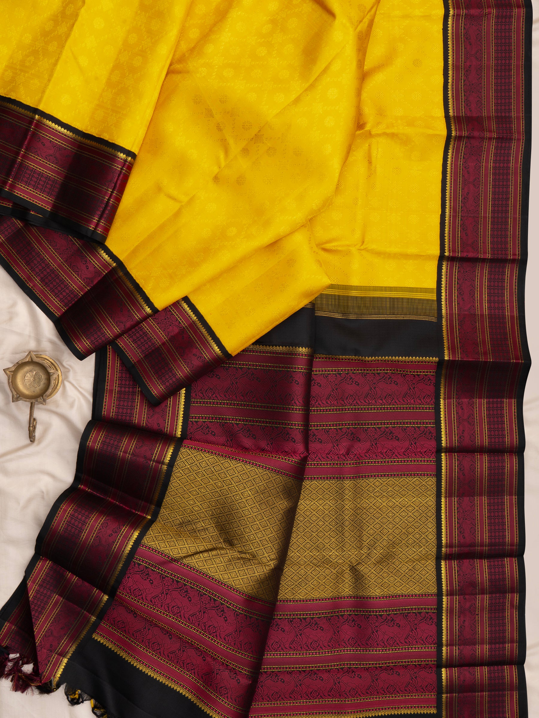 Yellow jacquard body work / Arani Silk Saree CLSA9215