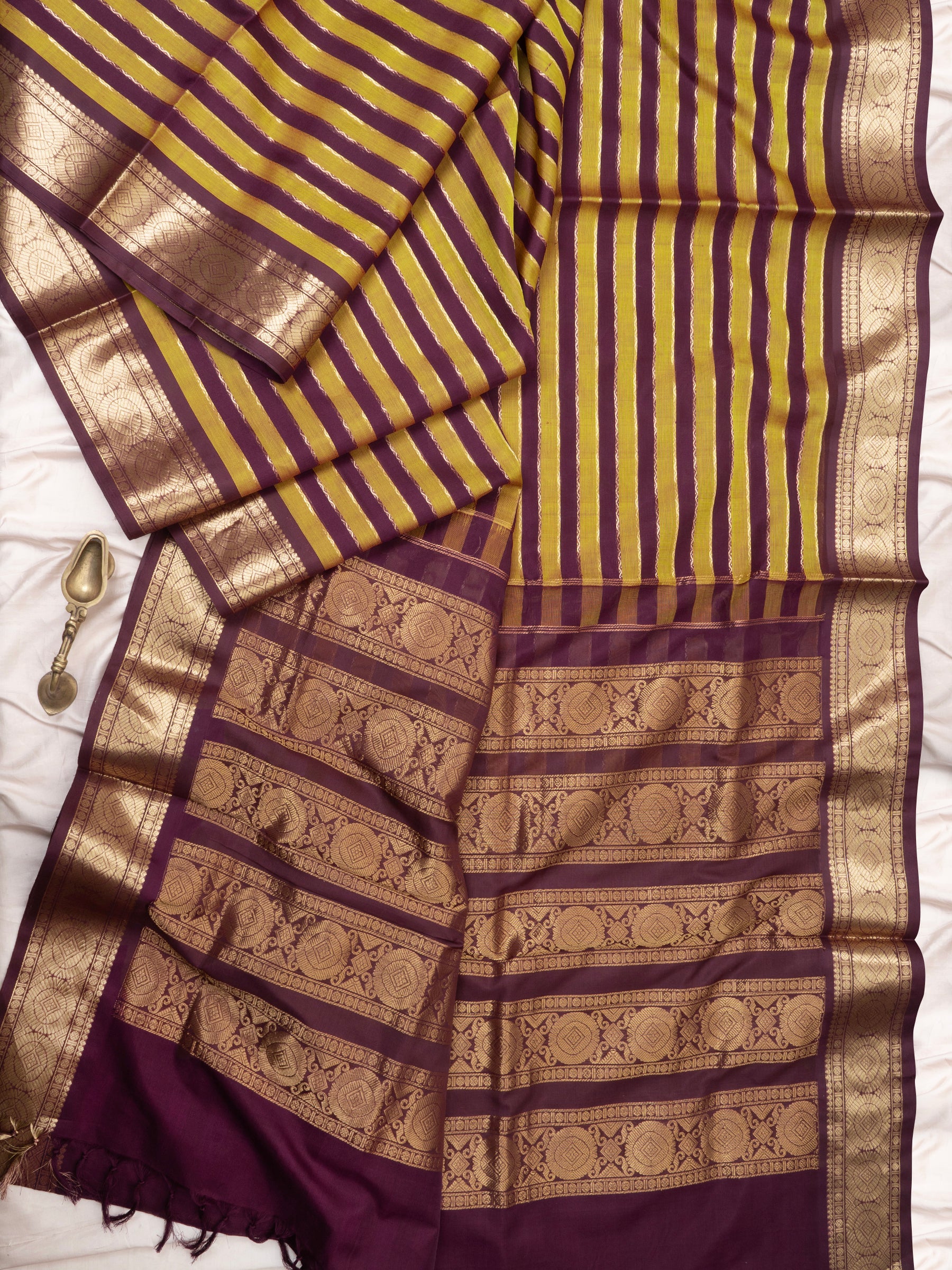 Mustard and paaku veldhari / Silk Cotton Saree CLSA9743