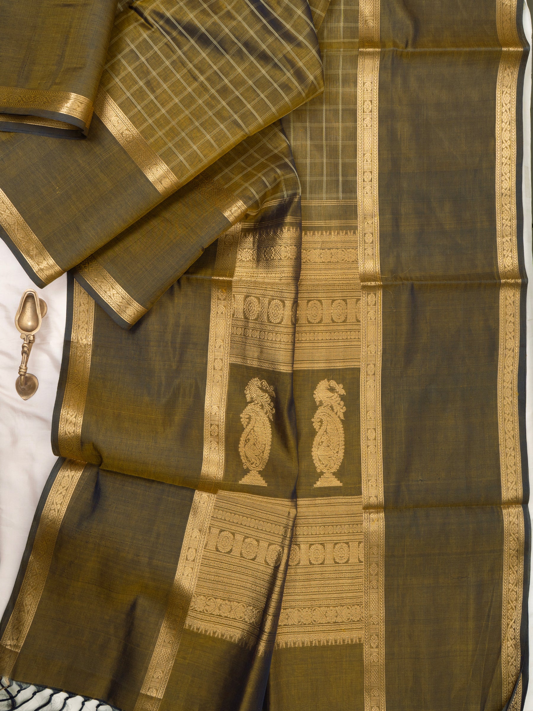 Green kattam - Unique pallu / Silk Cotton Saree CLSA9749
