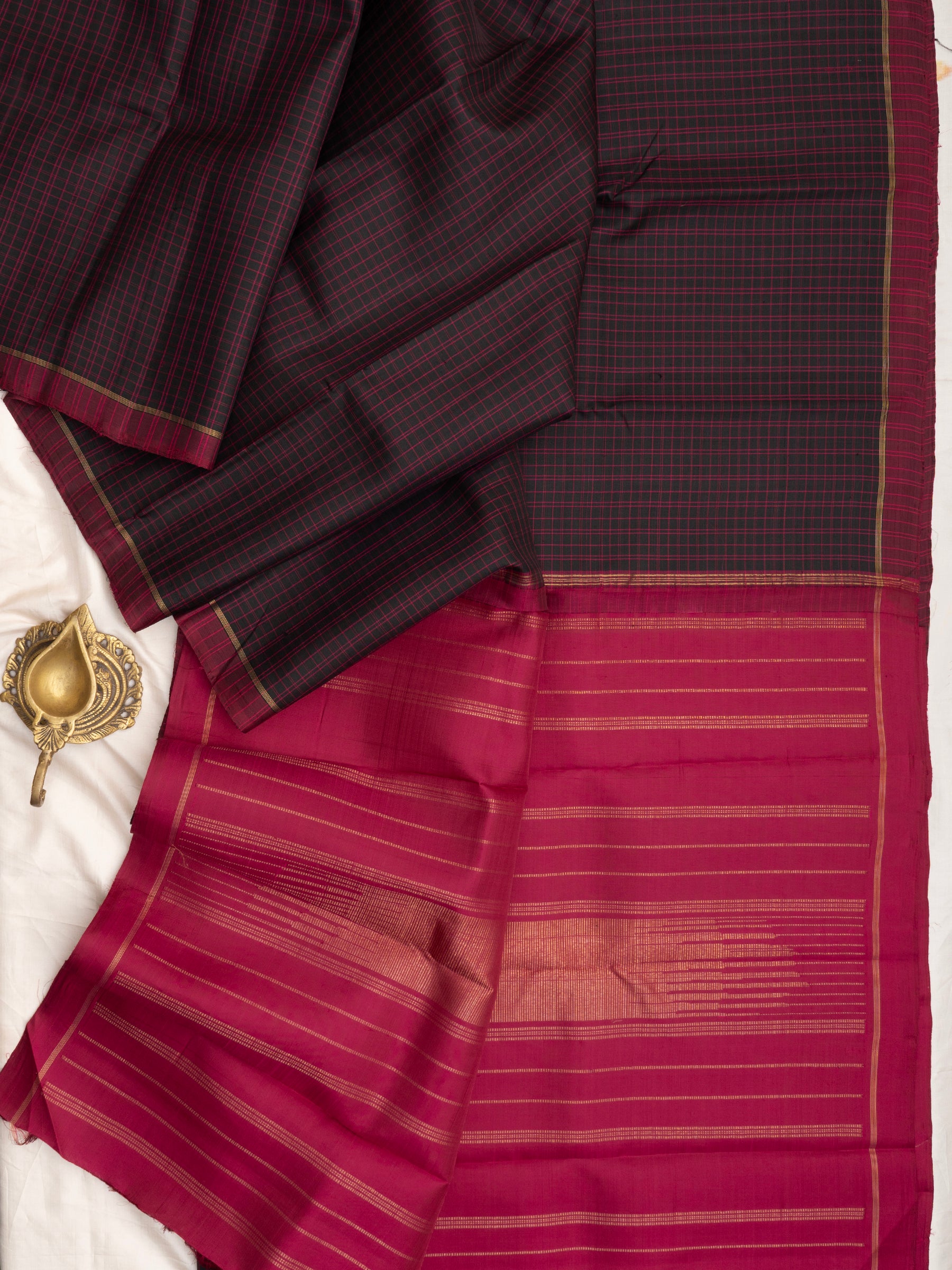Black kattam small border Araku / Kanjipuram Silk Saree CLSA9806