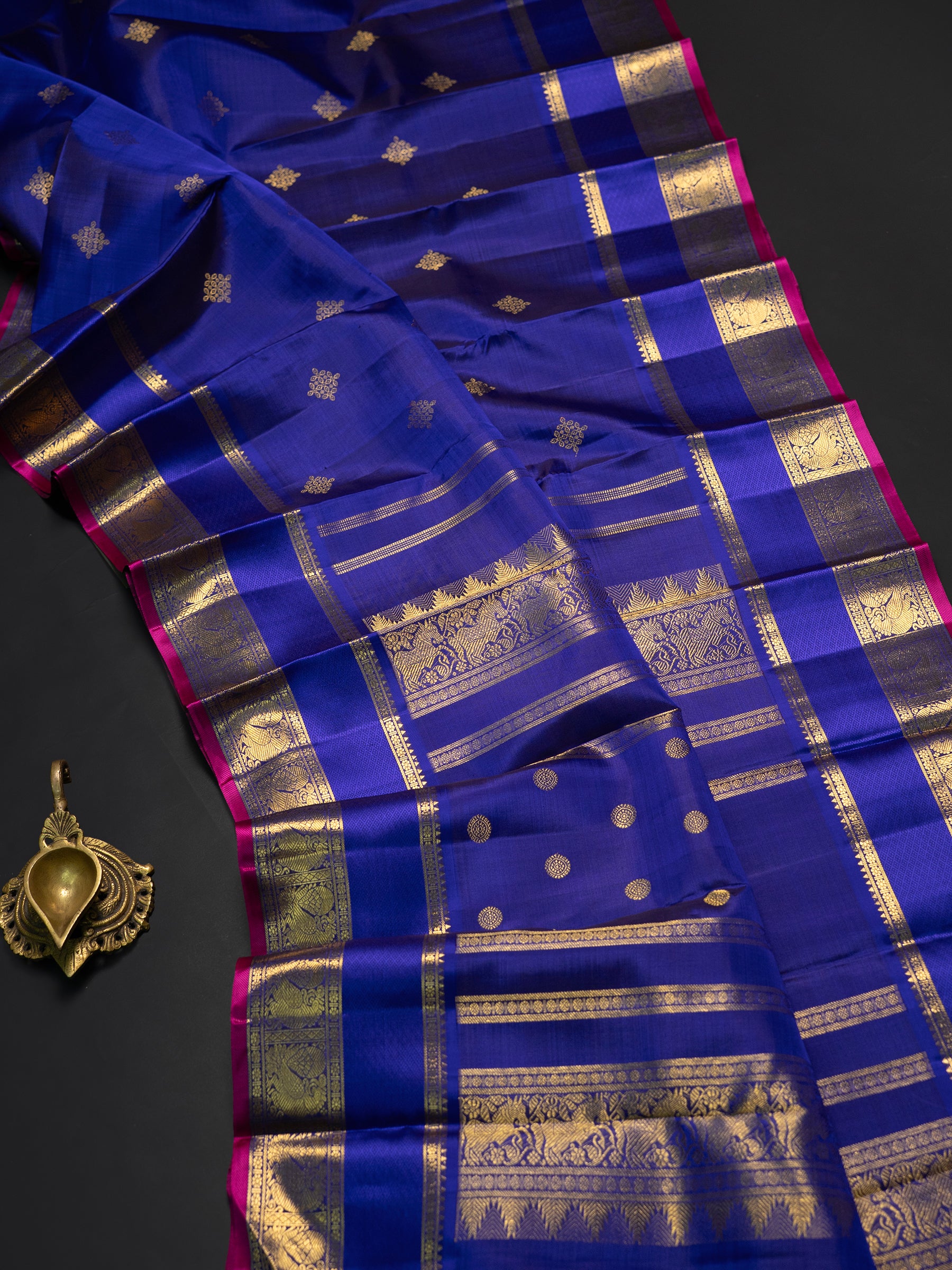 Royal blue Kolam Butta / Kanjipuram Silk Saree CLSA9906