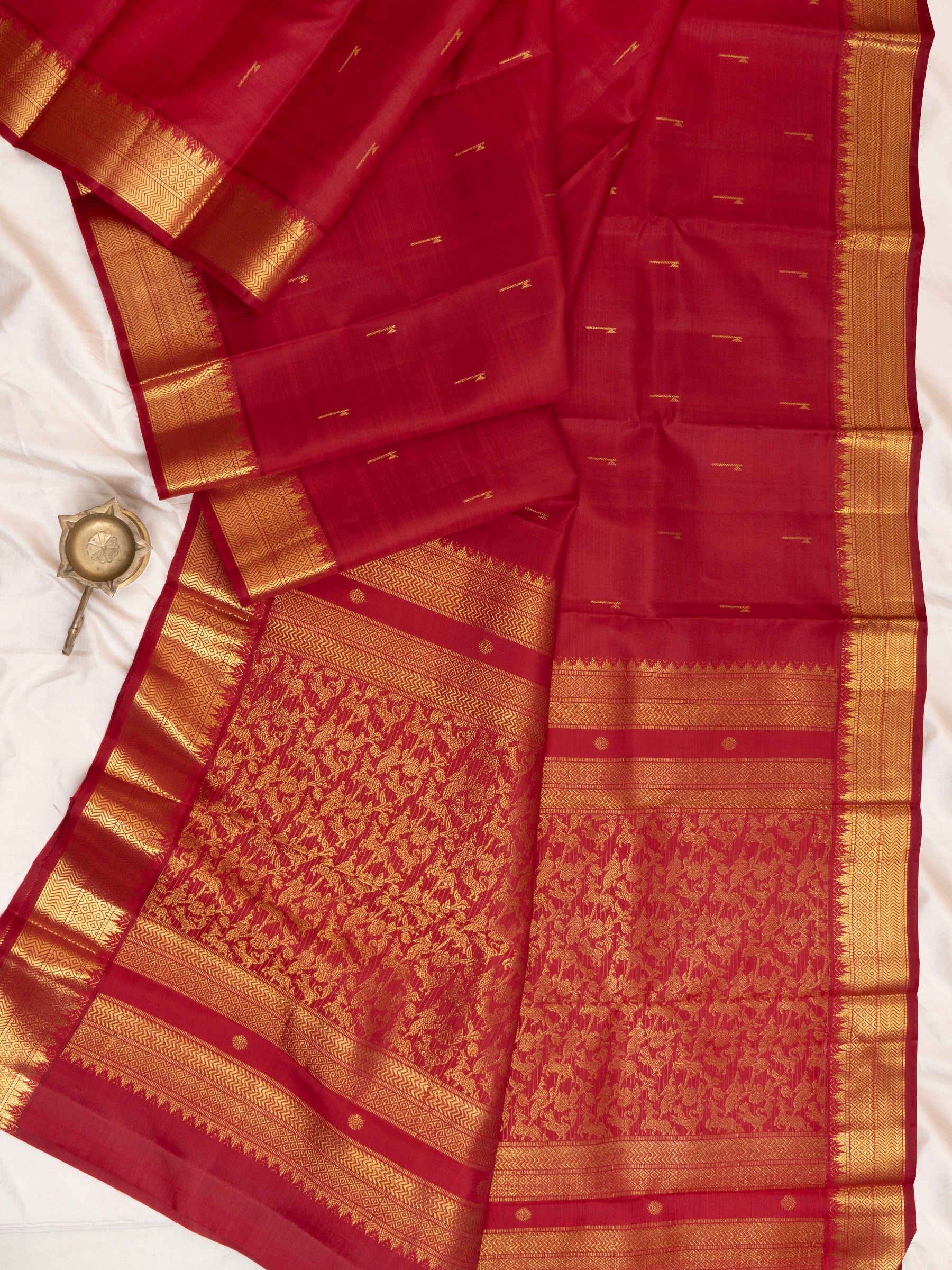 Red vanasingaram pallu / Arani Silk CL9943
