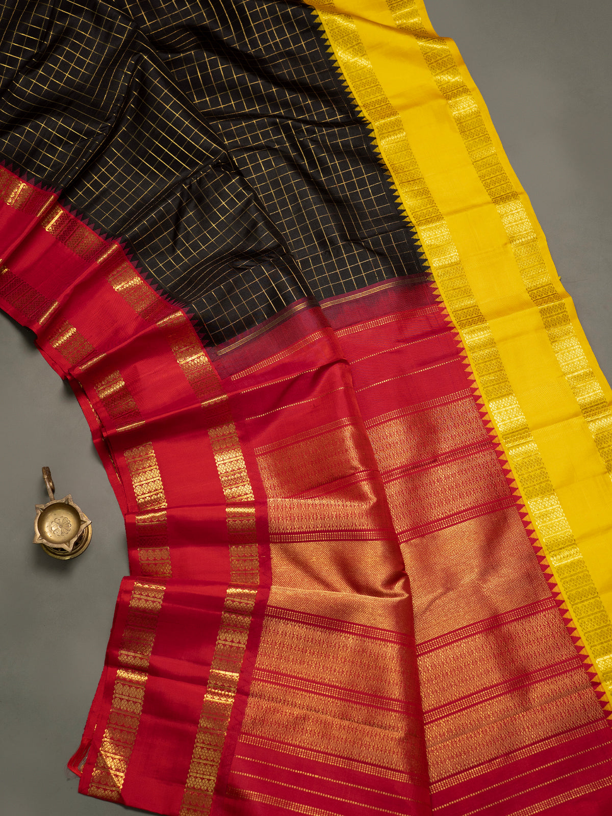 Vintage table Palla Korvai  / Kanjipuram Silk Saree CLSA11600