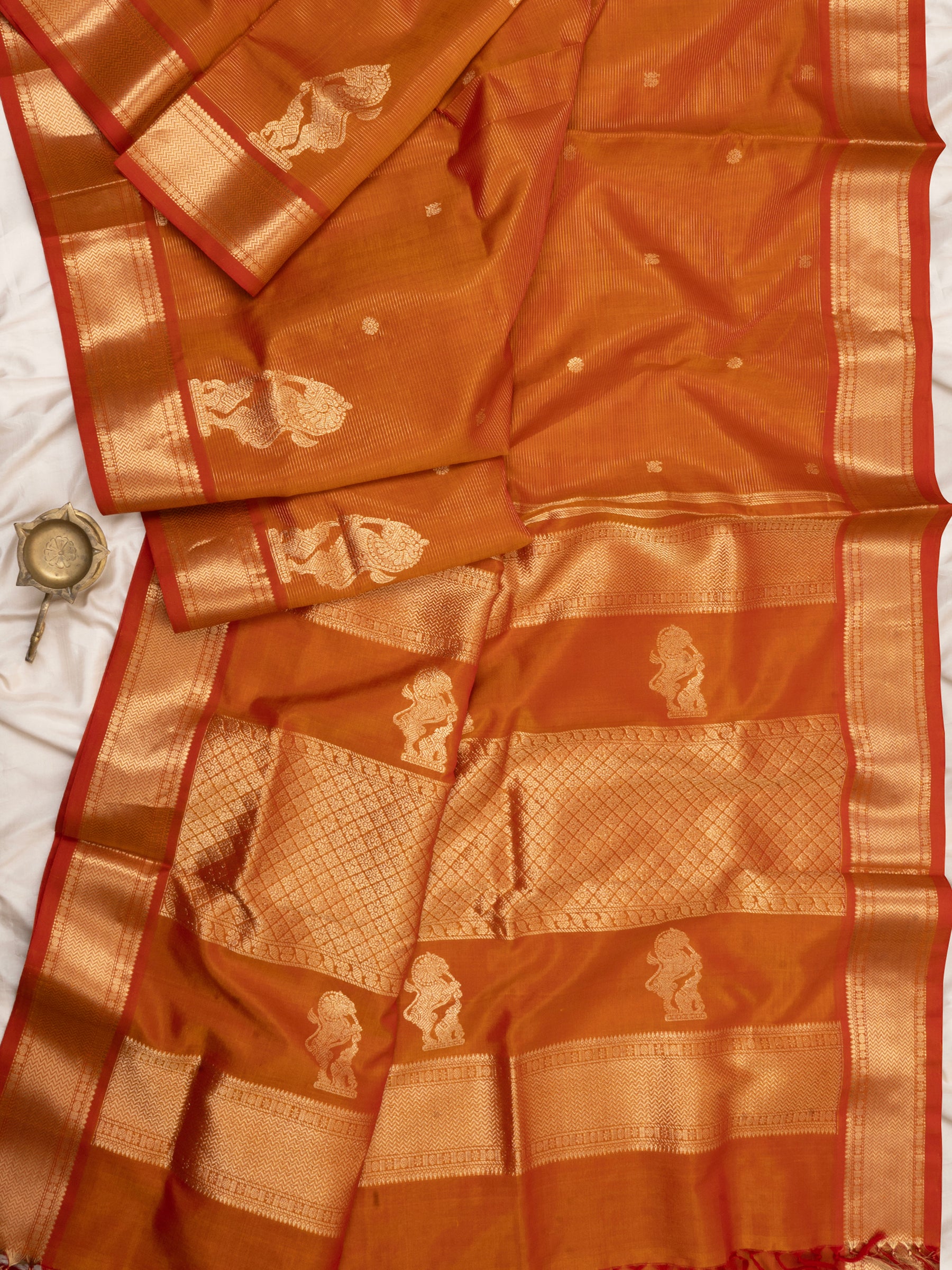 Rustic orange yazhi bettu butta/ Premium Silk Cotton CLSA5734