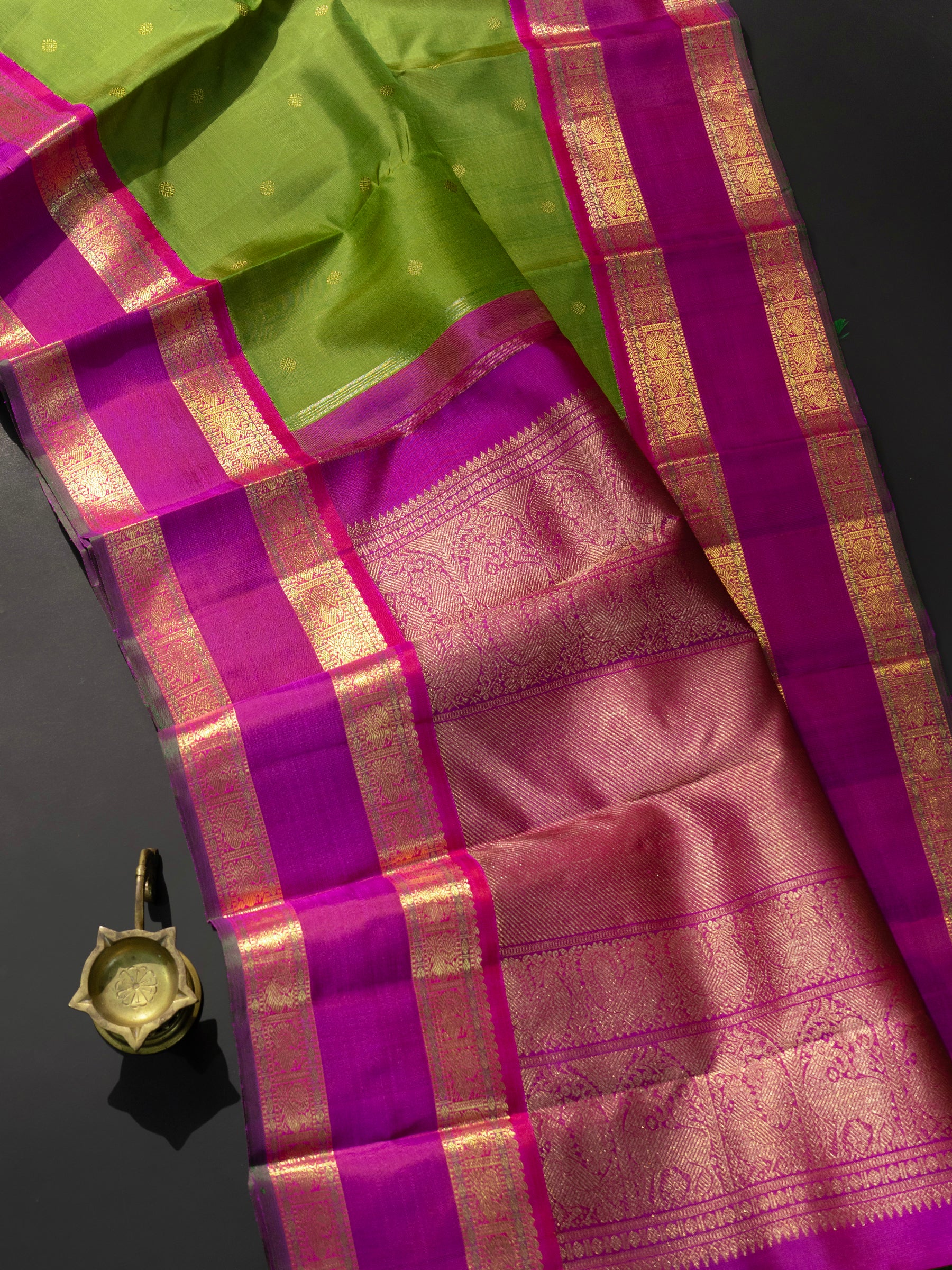 Parrot green retta pet / Kanjivaram Saree CLSA8060