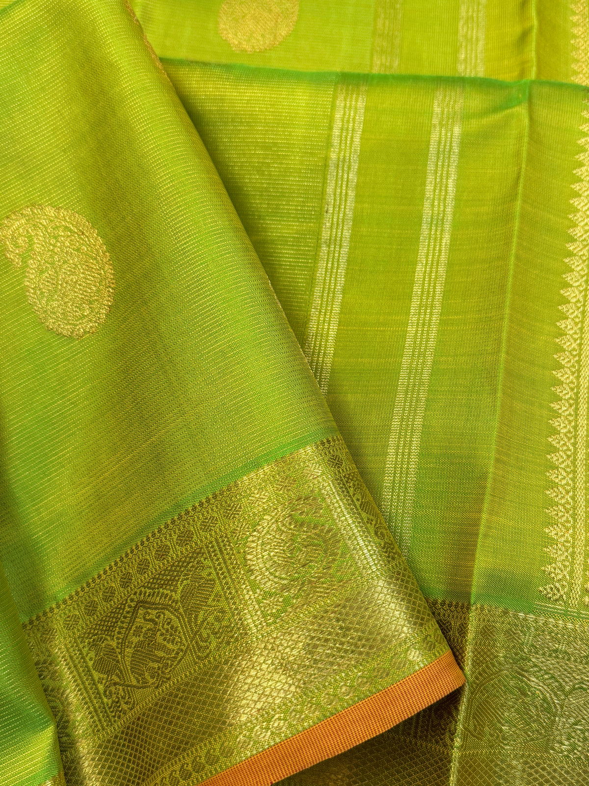Parrot Green vairaoosi pure Zari / kanjipuram silk saree clsa 2125