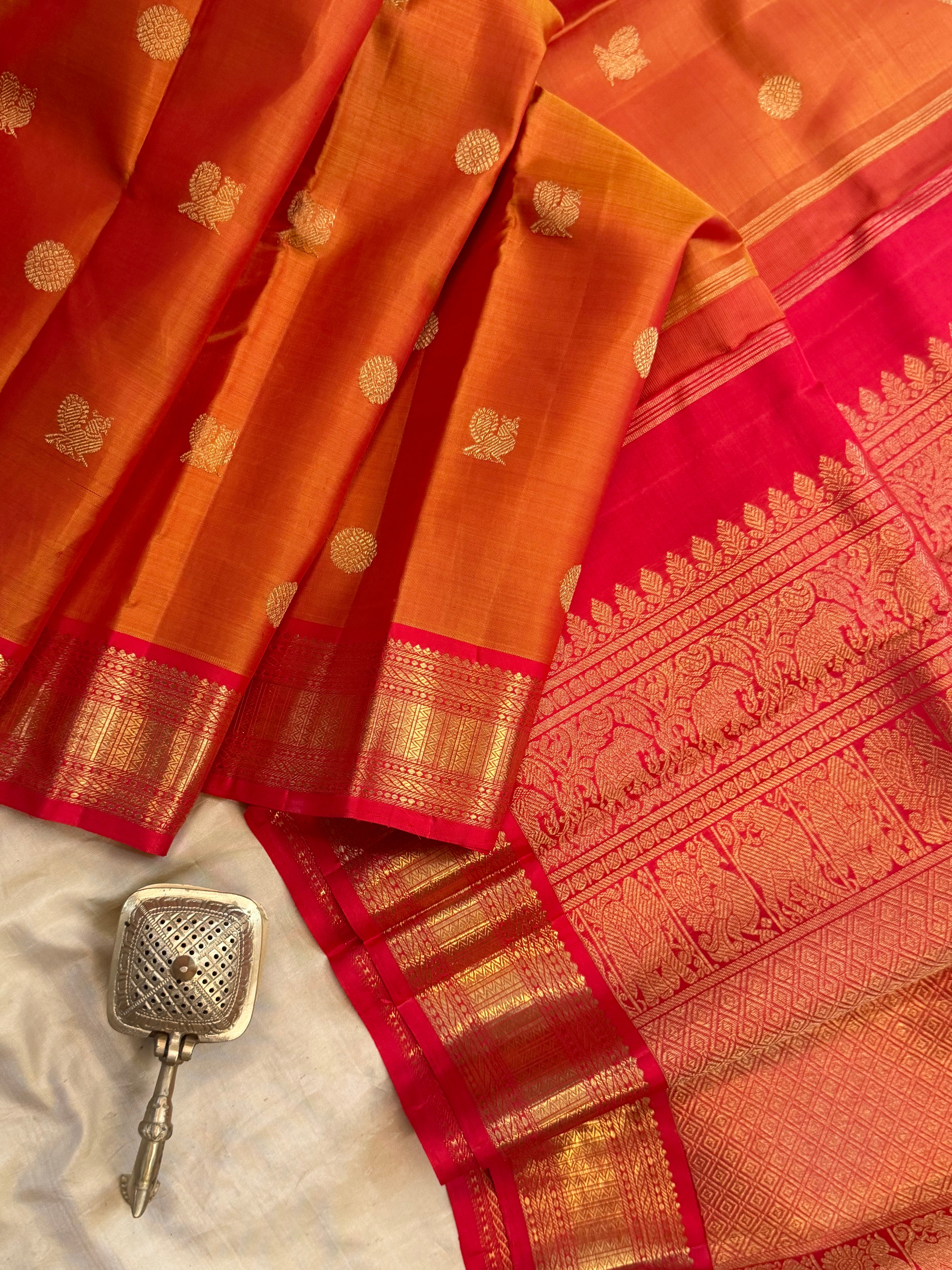 Moha : Simha colour red border pure Zari Kanjipuram silk