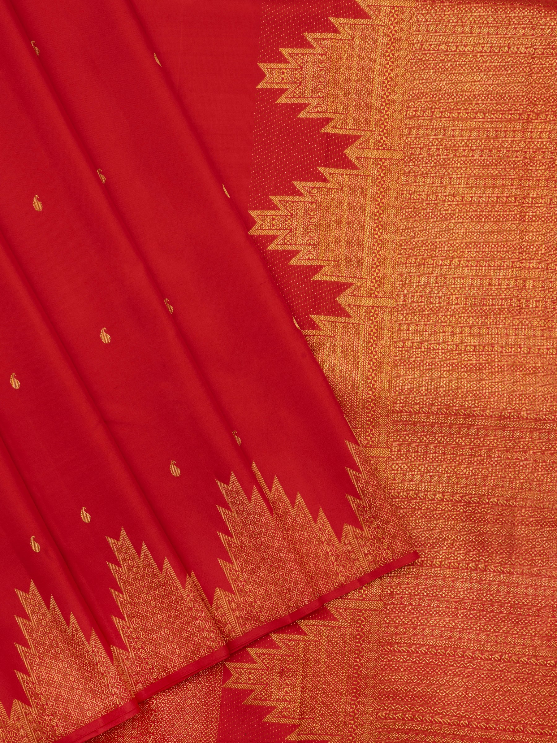 Red temple border/ Arani Silk Saree CLSA10061