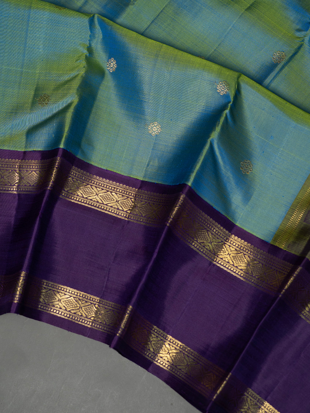 Vintage Blue shot Korvai Pure Kanjipuram Silk Saree CLSA10131