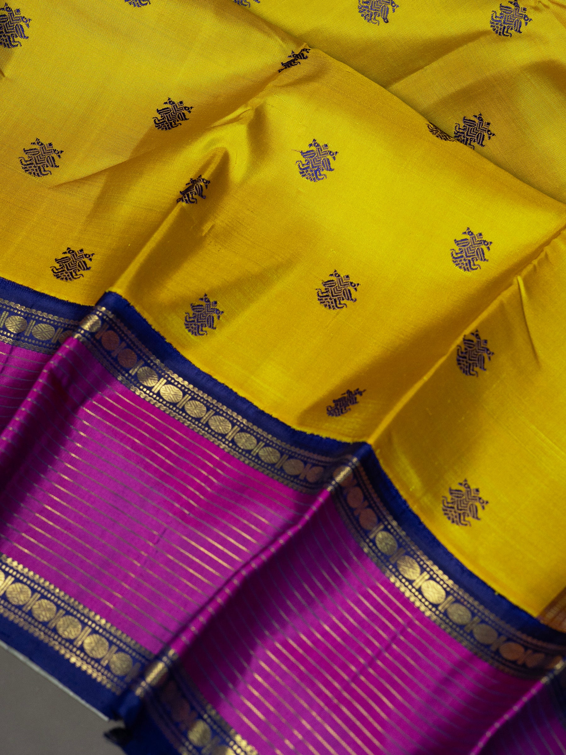 Sampanga Yellow varisapet Korvai Kanjipuram Silk Saree CLSA10381