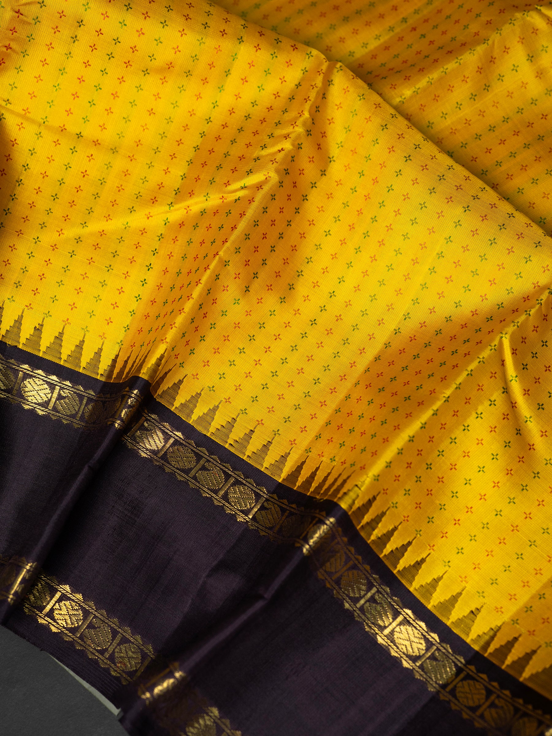 Yellow body and thread butta with Kanchana / Korvai Kanjipuram Silk Saree CLSA10483