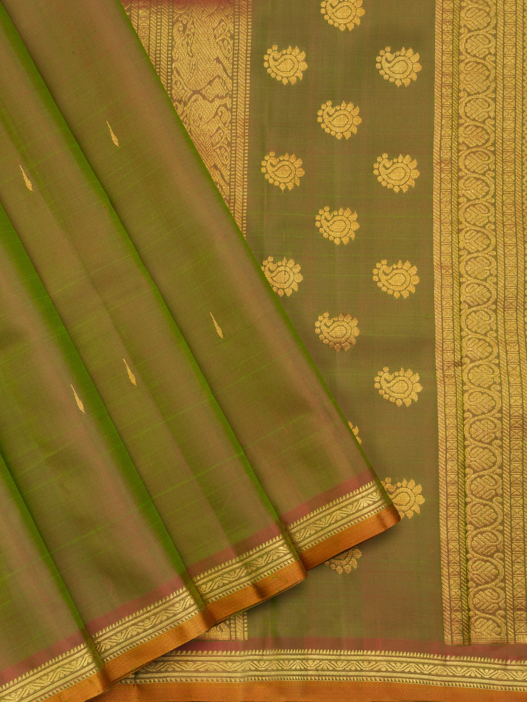 Maanthulir shot green small border/ Arani Silk Saree CLSA10843