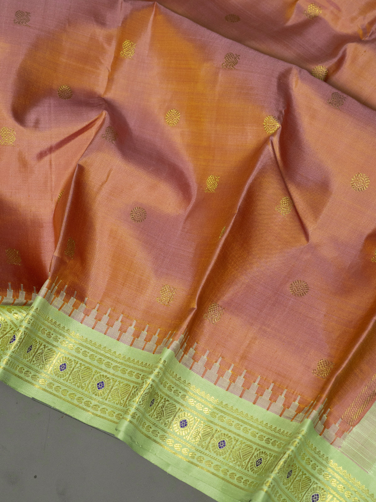 Pink shot korvai / Kanjipuram Silk Saree CLSA10970