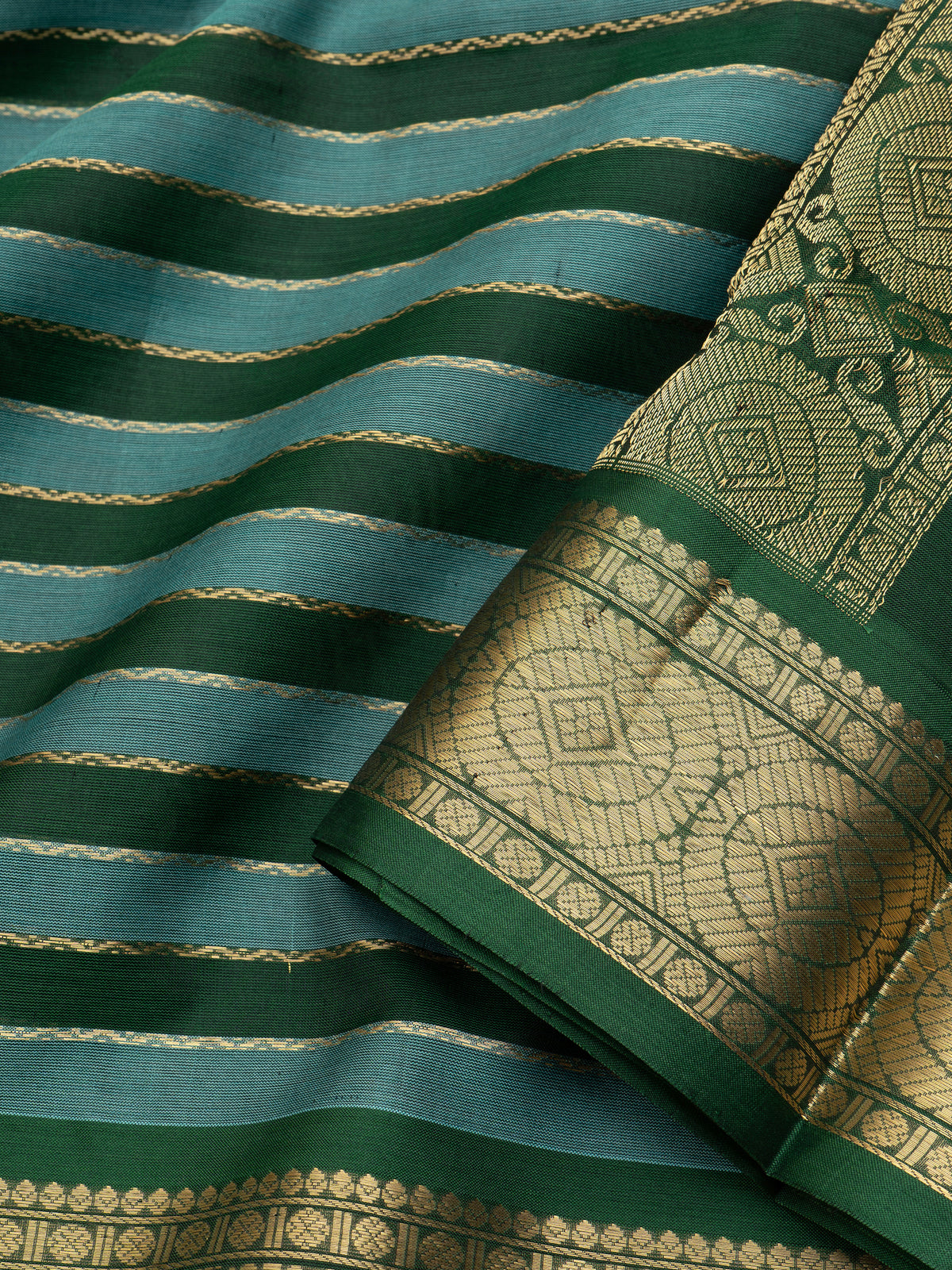 Veldhari Premium / Silk Cotton Saree CLSA11482