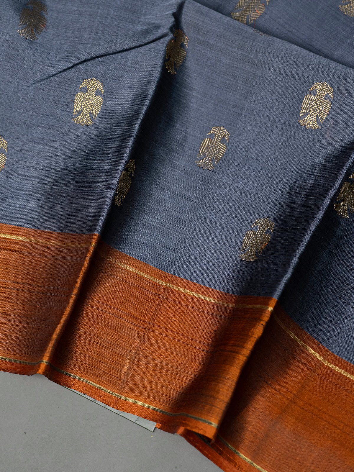 Grey irutalaipakshi Kanjipuram Silk Saree CLSA9993