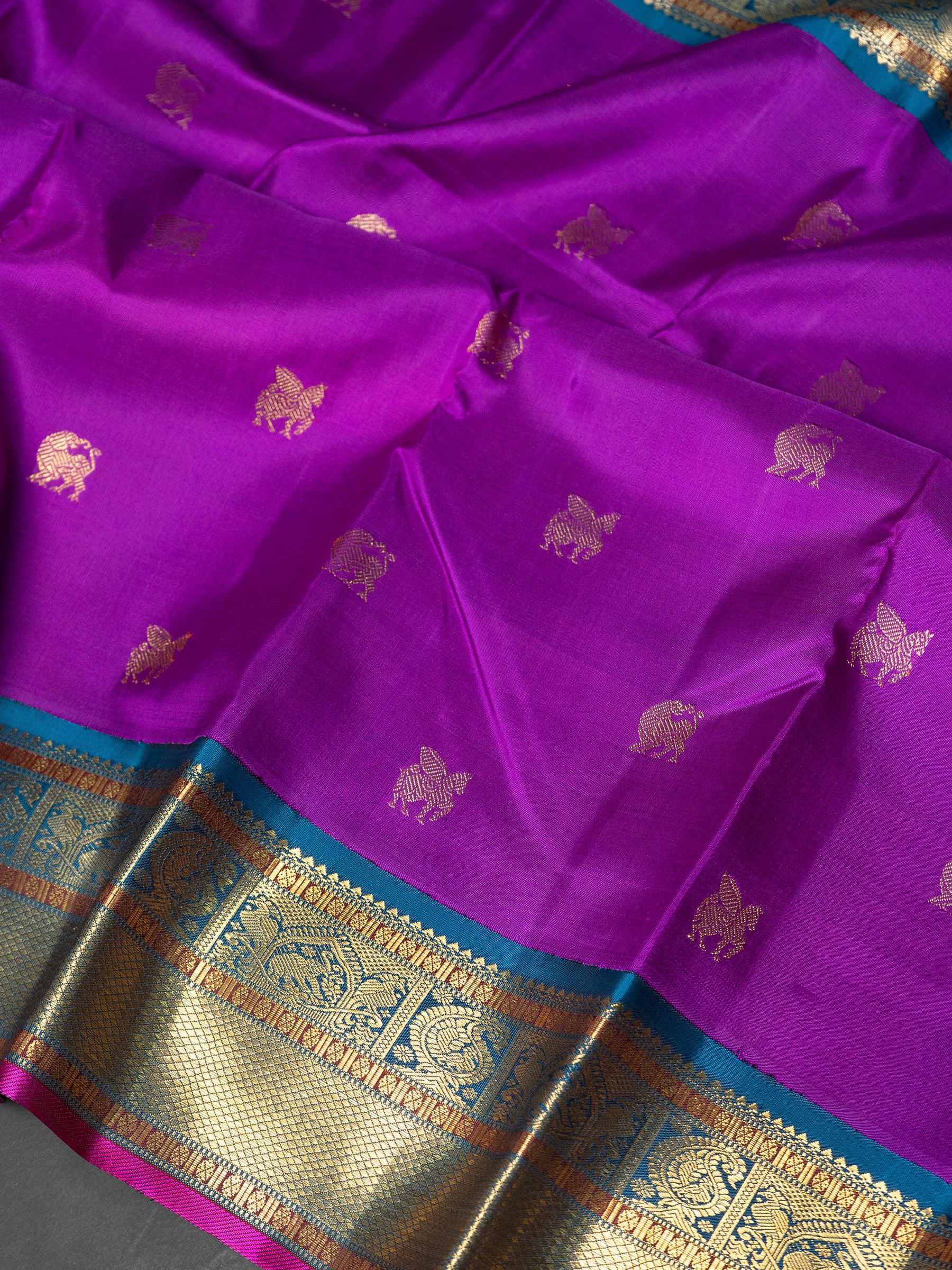 Dark magenta Kai Korvai Kanjipuram Saree CLSA3080