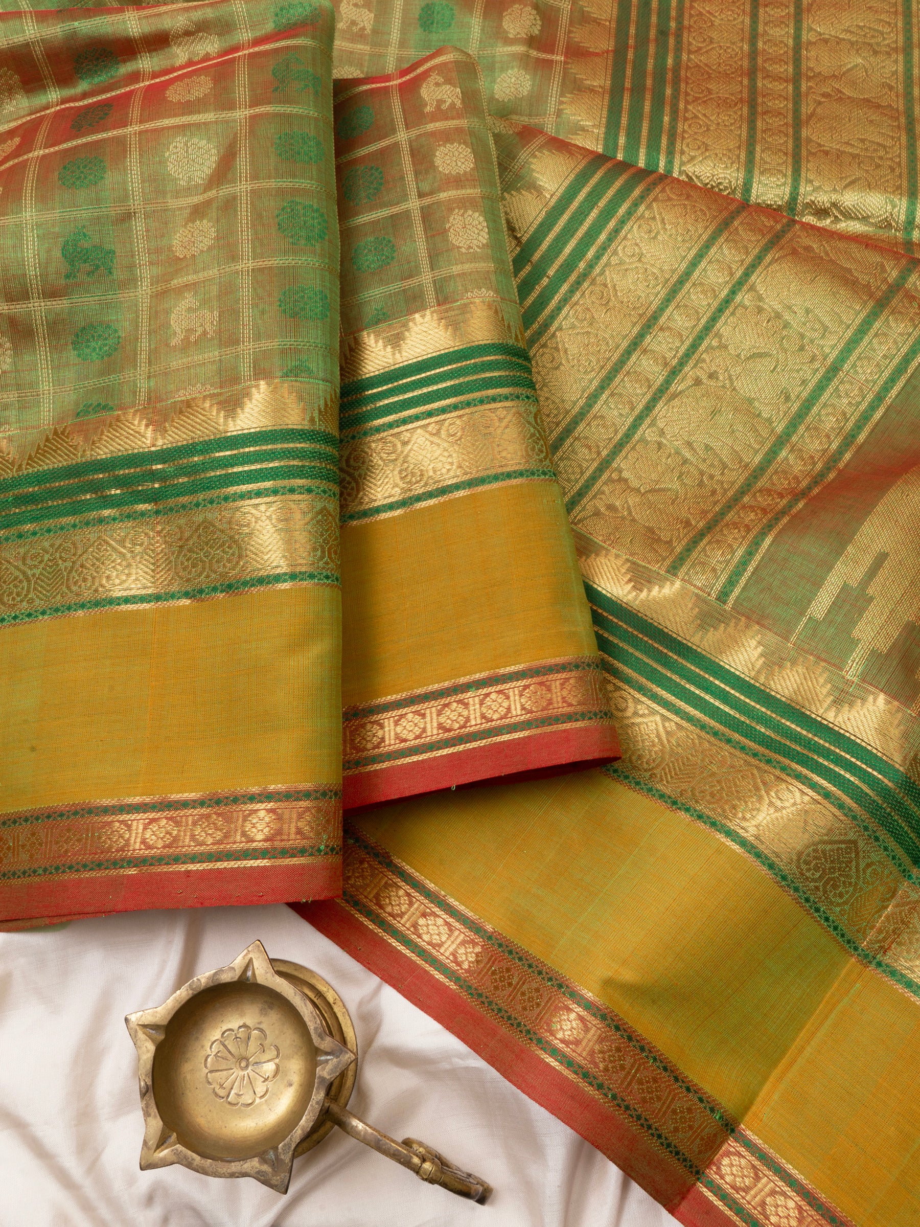 Green shot mustard kattam / Silk Cotton Saree CLSA4700