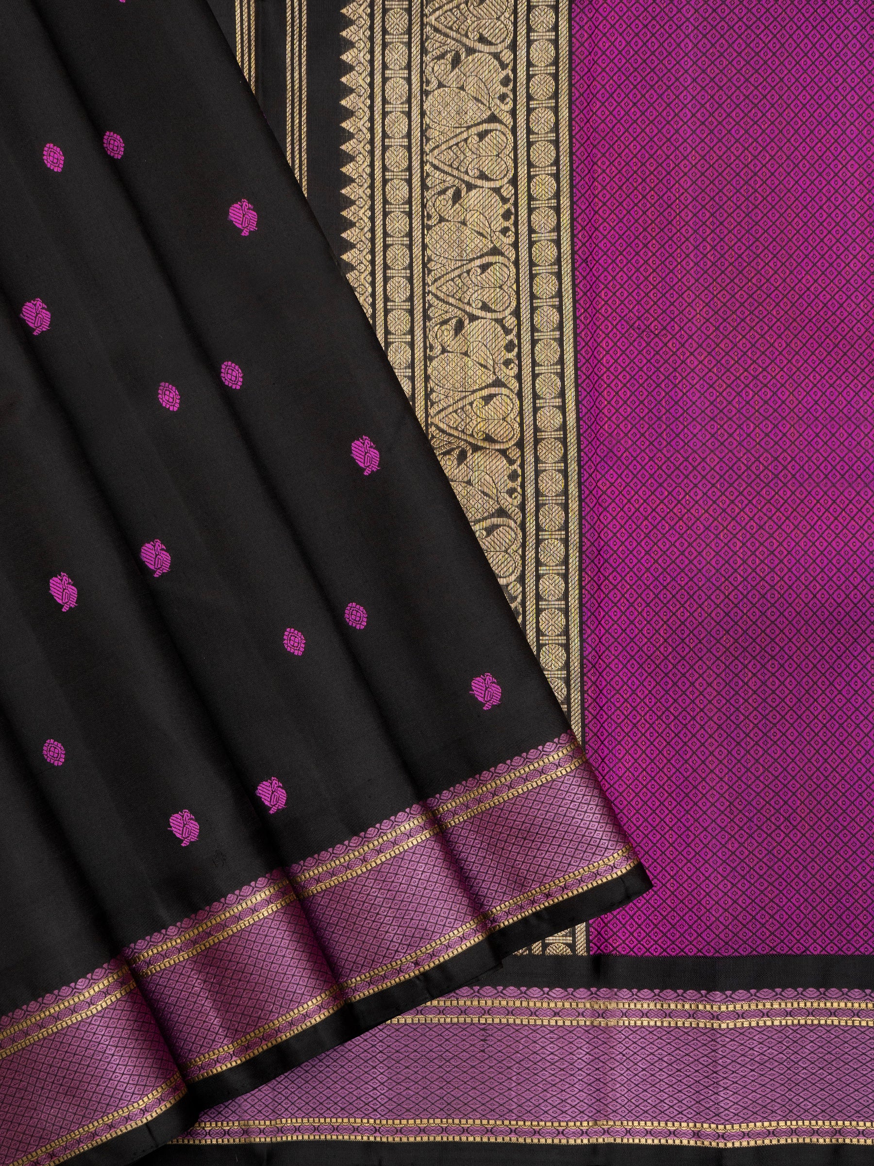 Black and pink thread work/ Kanjipuram Silk Saree CLSA528