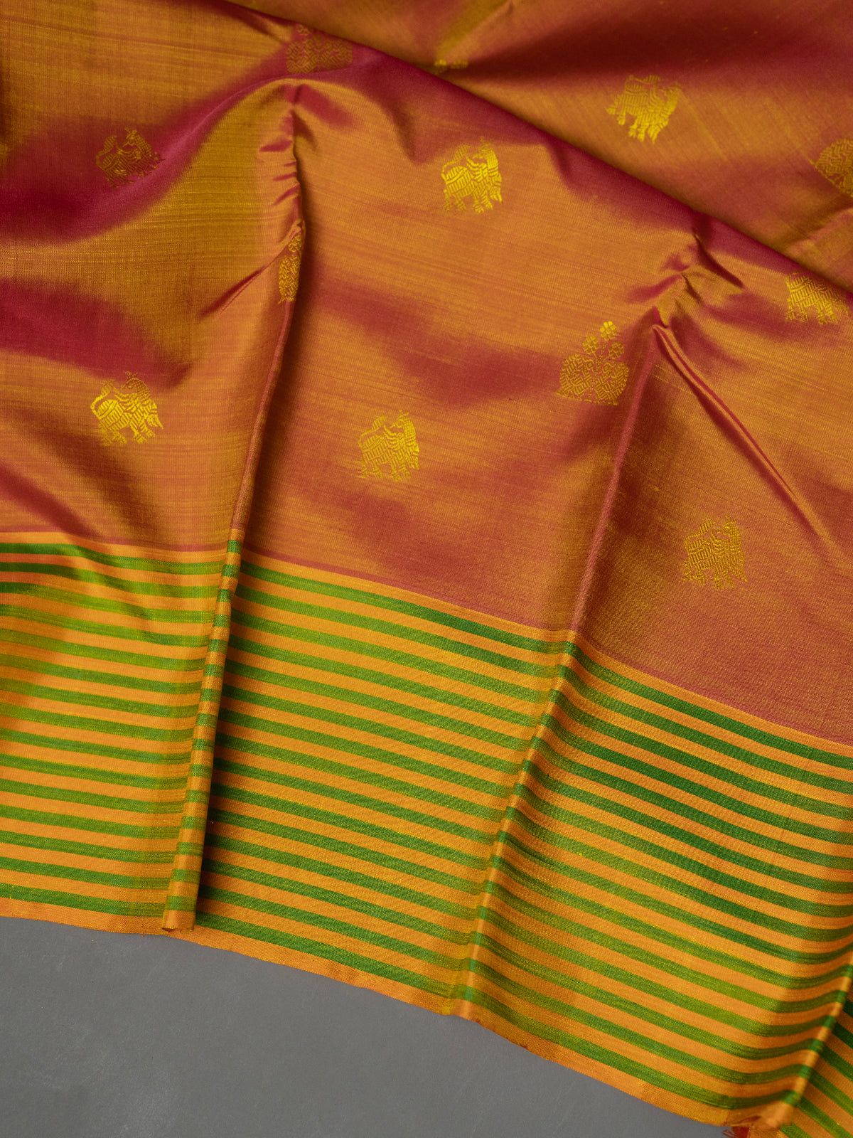 Orange shot green varisapet border/ Kanjipuram Silk Saree CLSA5568