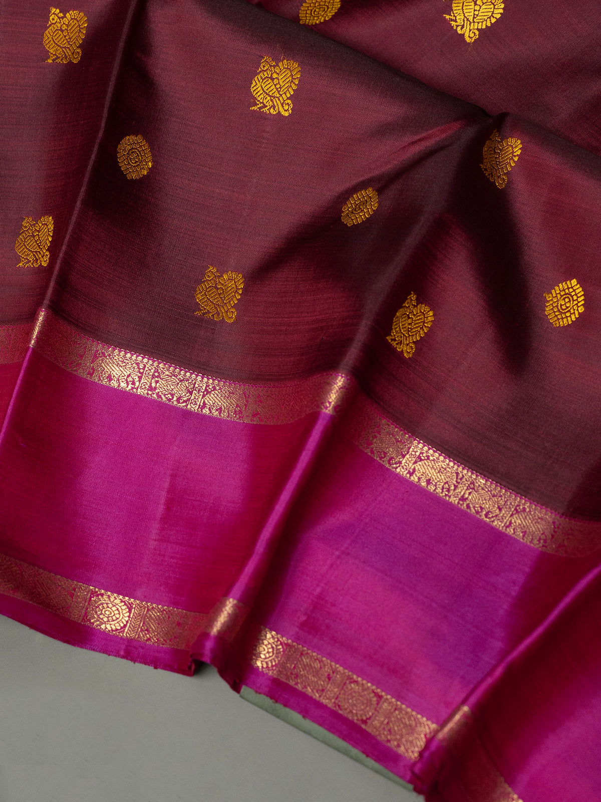 Paaku Annam chakram Butta Kanjipuram Silk Saree CLSA5569