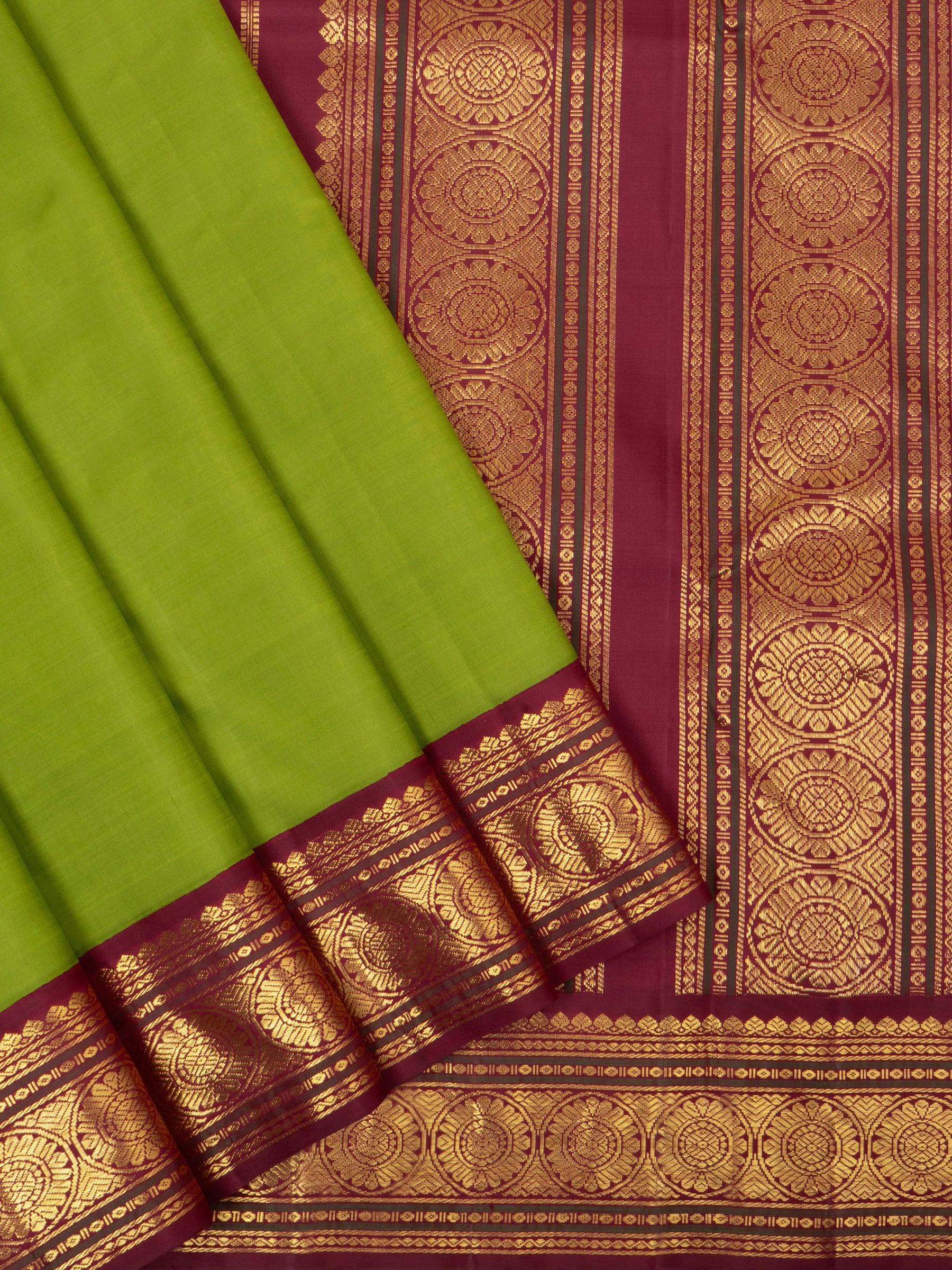 Vintage green and araku adai woven kai korvai/ Kanjipuram Saree CLSA6120