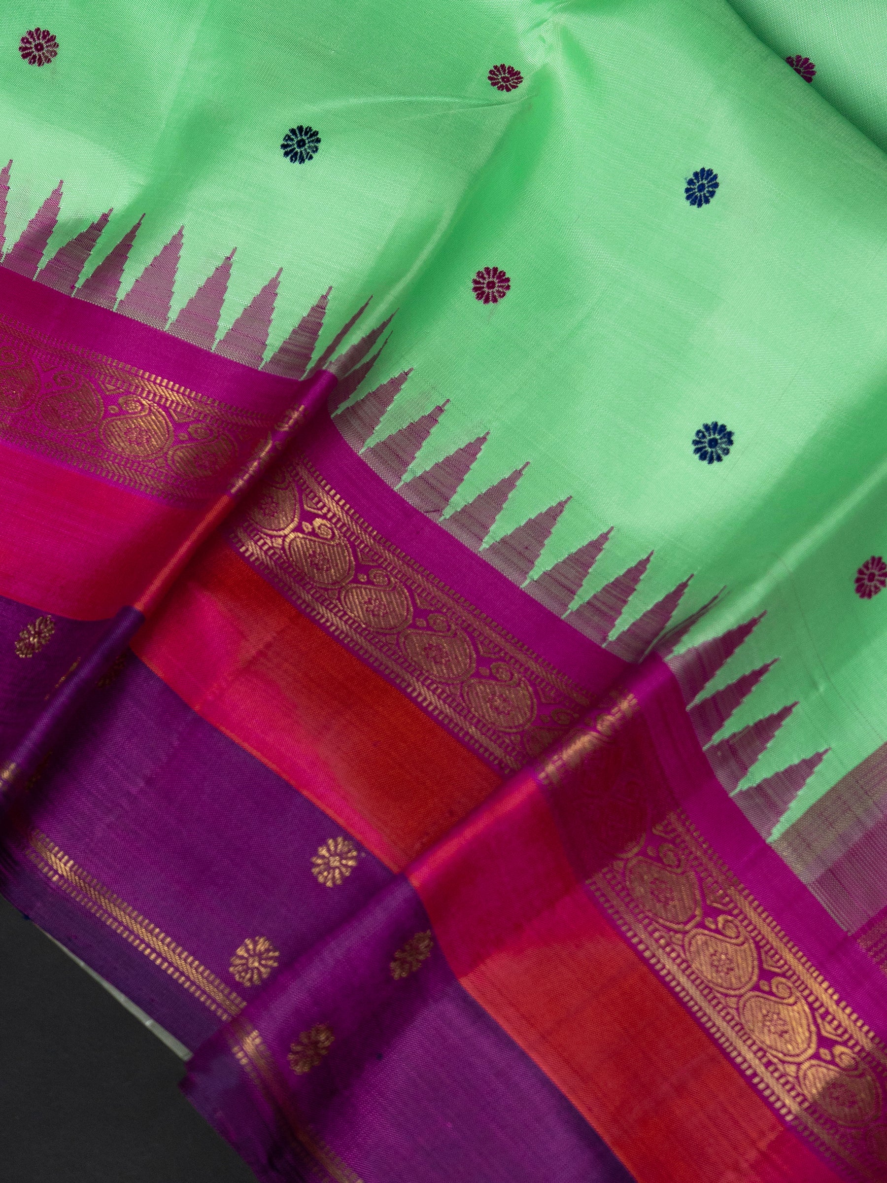 Apple green korvai triple pallu / Kanjipuram Silk Saree CLSA6980