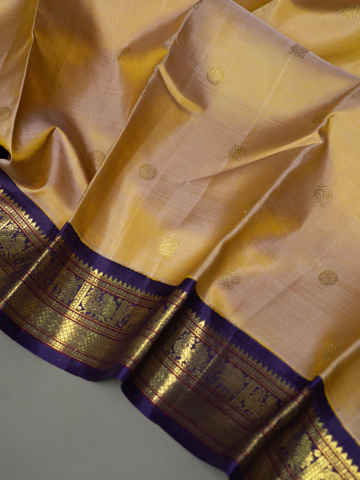 Dual tone biscuit Korvai  Kanjipuram Silk Saree CLSA7223