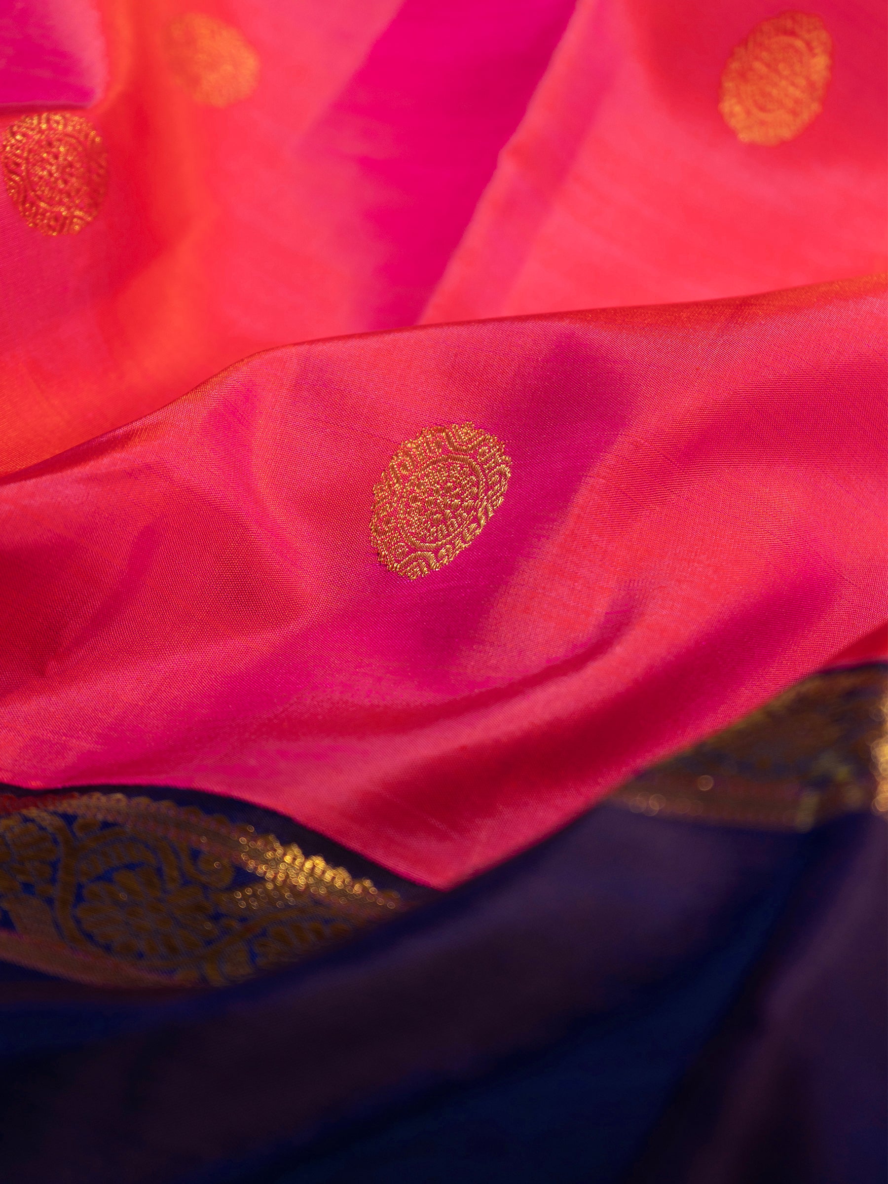 Pink shot orange and dark blue kai korvai/ Kanjipuram silk Saree CLSA7466