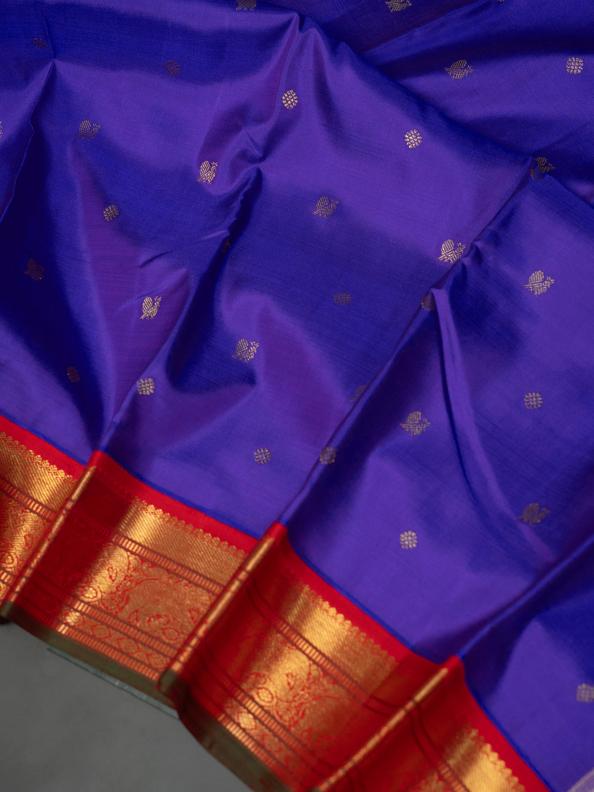 Ink blue and red kai korvai/ Kanjipuram Silk Saree CLSA8050