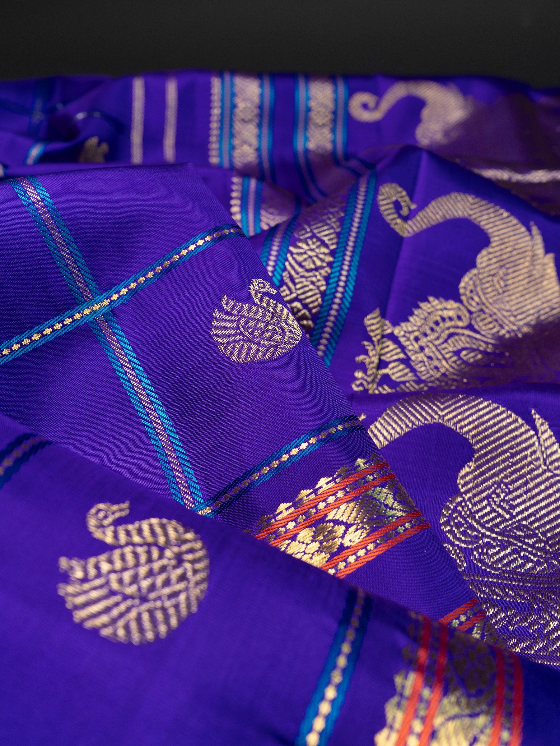 Master weaver Kattam adai Butta / Kanjipuram Saree CLSA8668
