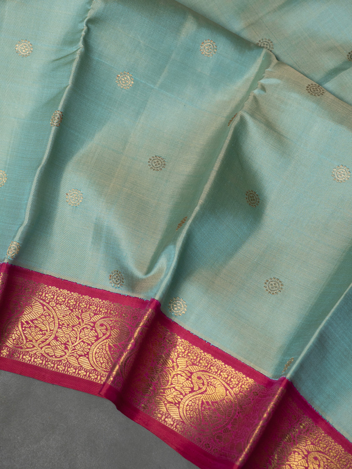 Pastel unusual greenish blue and pink kai korvai / Kanjipuram Silk Saree CLSA8951