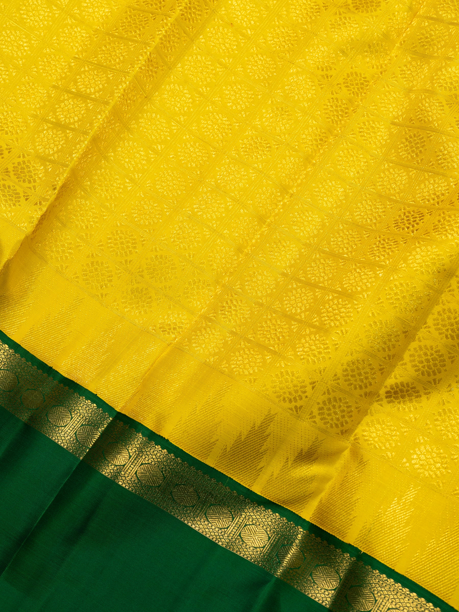 Yellow and green rettapet border kai korvai/ Kanjipuram Saree CLSA9137