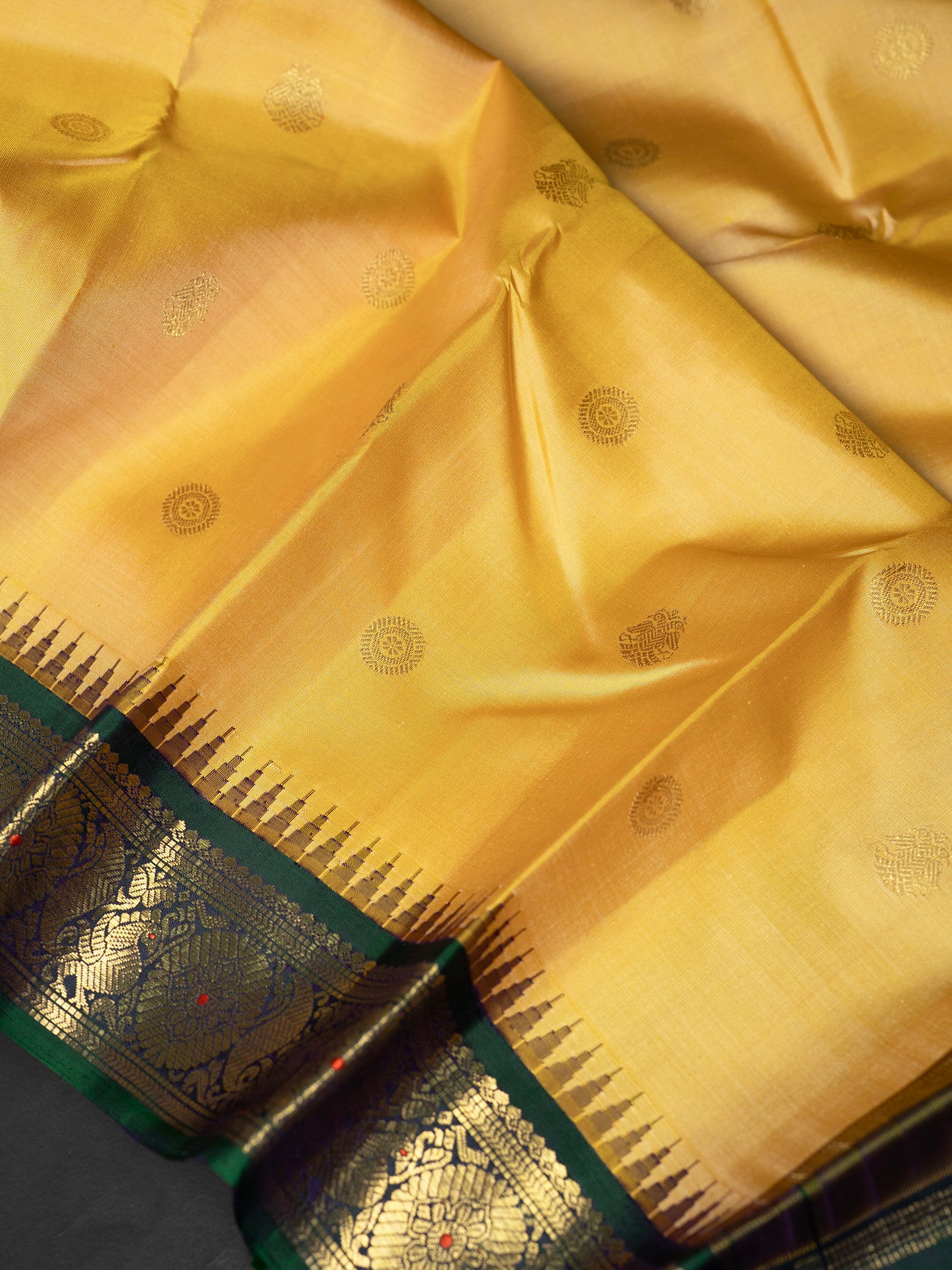 Golden yellow with Korvai / Kanjipuram Silk Saree CLSA9278