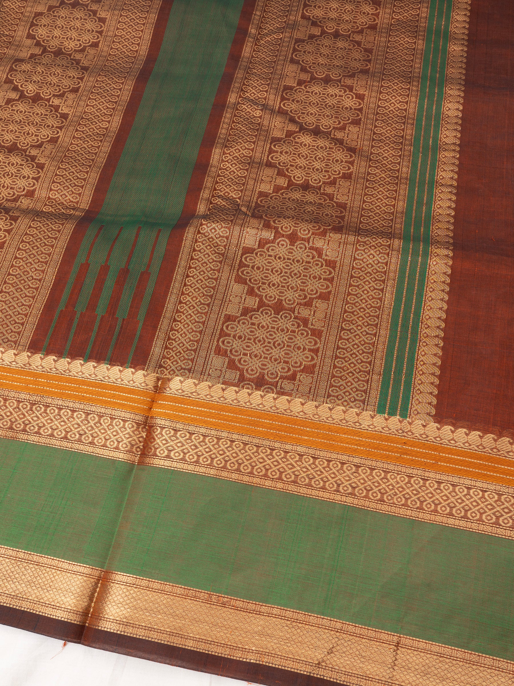 Maanthulir kattam kolam butta/ Silk Cotton Saree CLSA9724