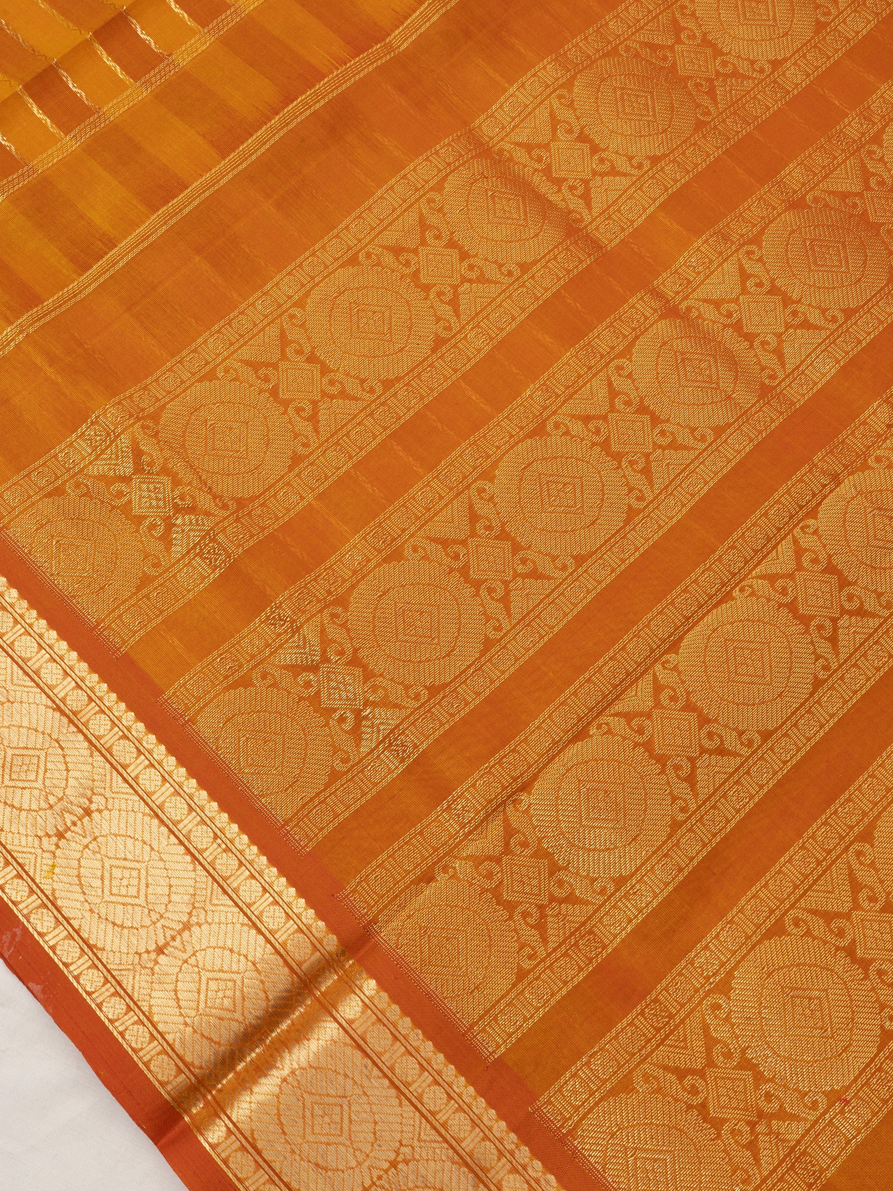 Rustic orange veldhari / Premium Silk Cotton Saree CLSA9745