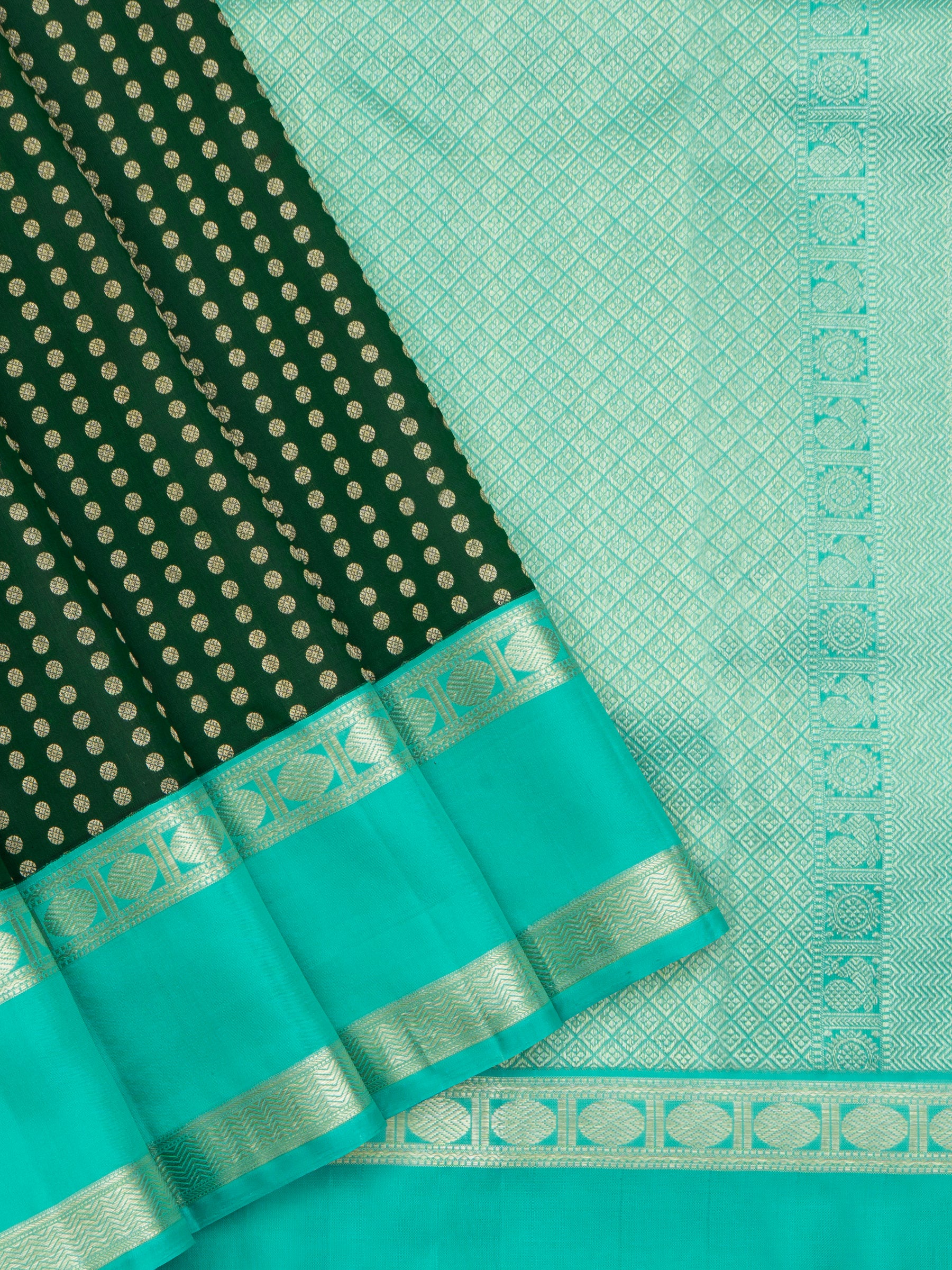 Green Lakshambutta / Arani Silk Saree CLSA9101