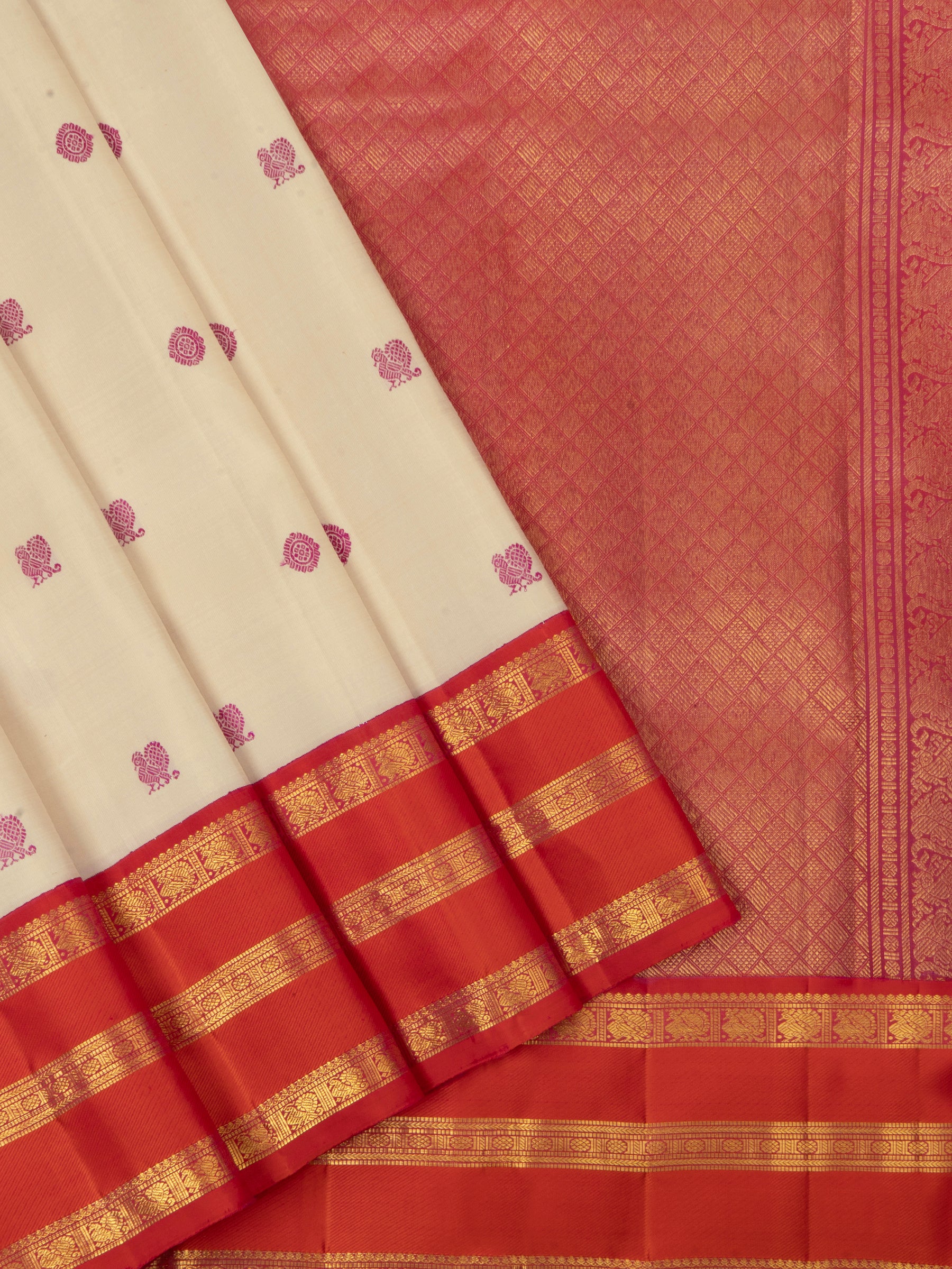 Off white triple pet / Arani Silk Saree CLSA6693