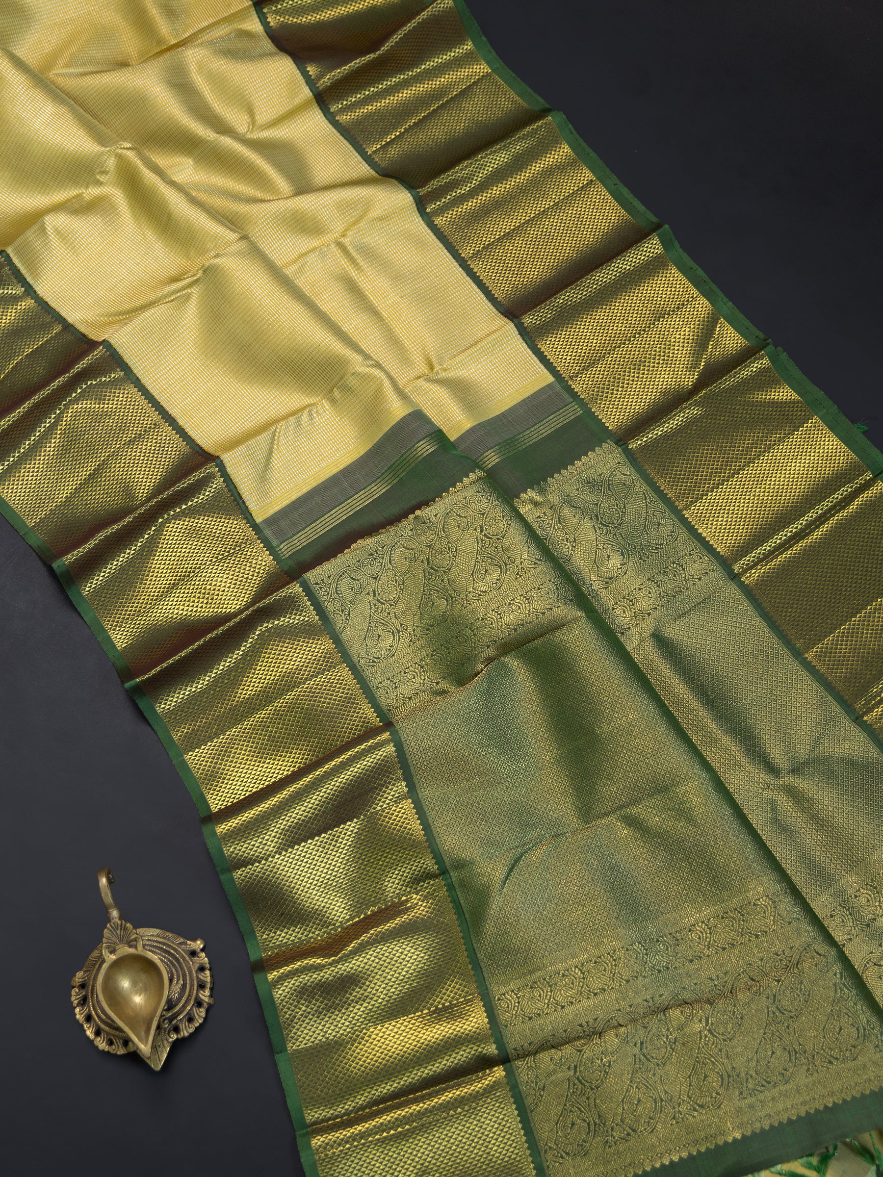 Tissue Oosi brocadade Korvai /Bridal Kanjipuram Silk Saree CLSA5440