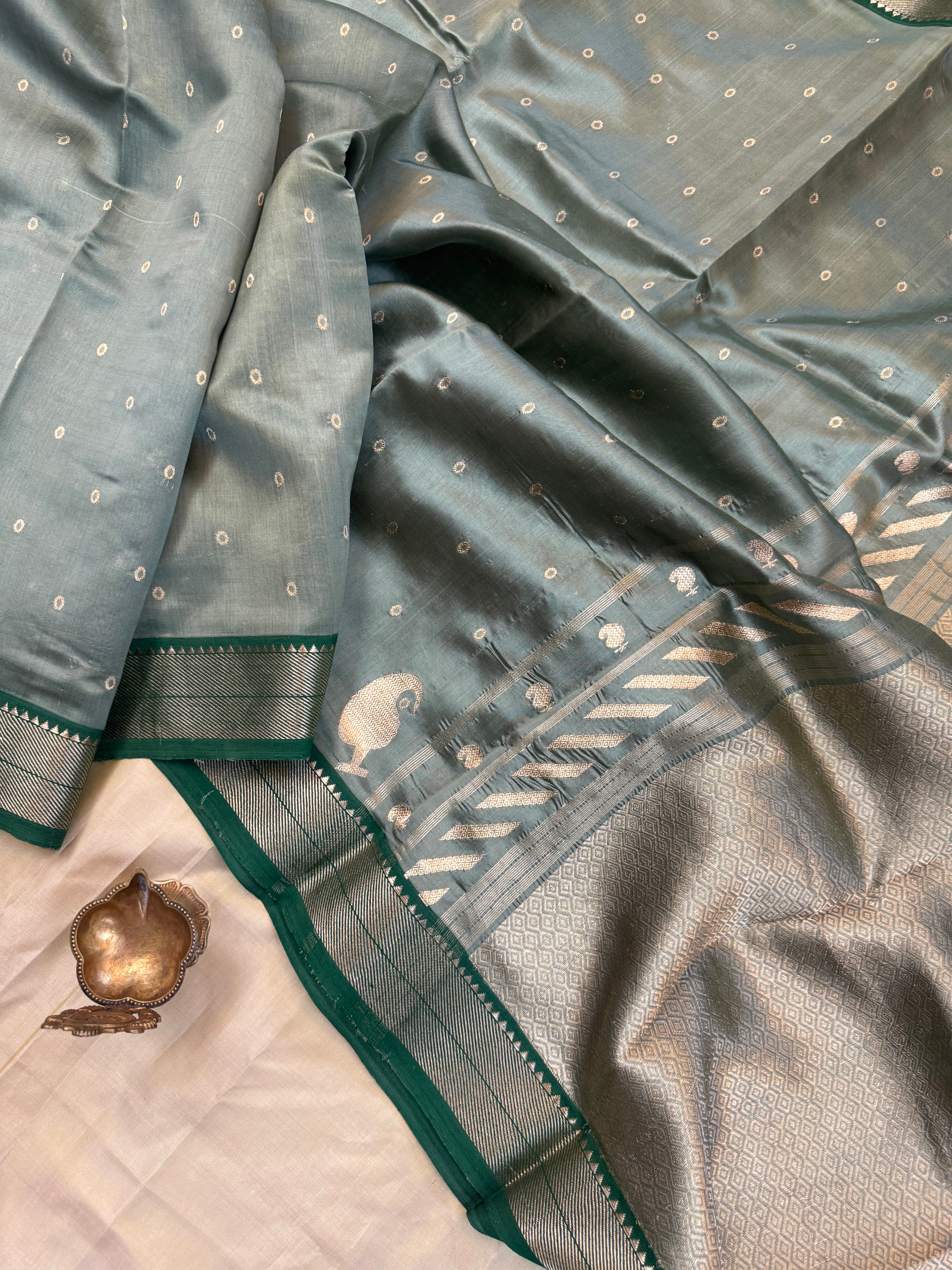 Pista green premium Royal Chanderi