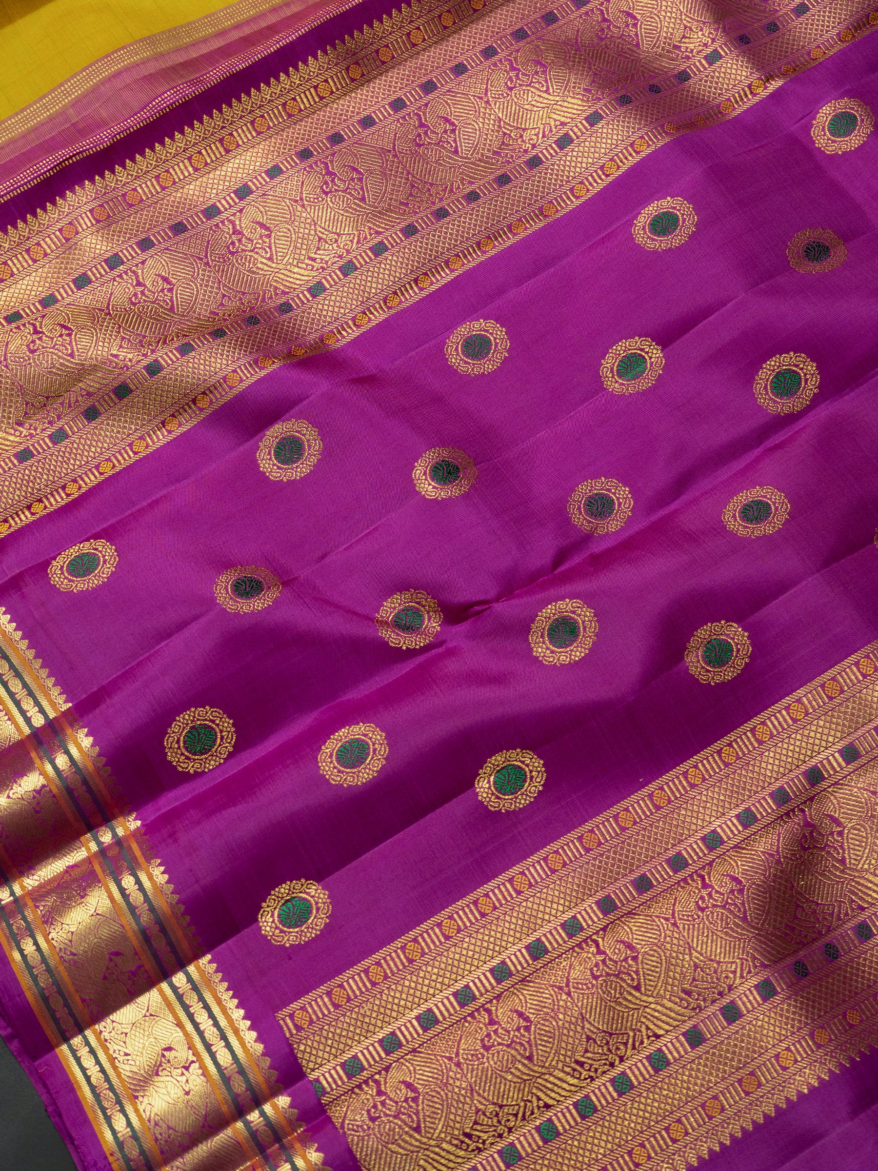 Sampanga and pink meenakari border and pallu kai korvai/ Kanjipuram Saree CLSA10052