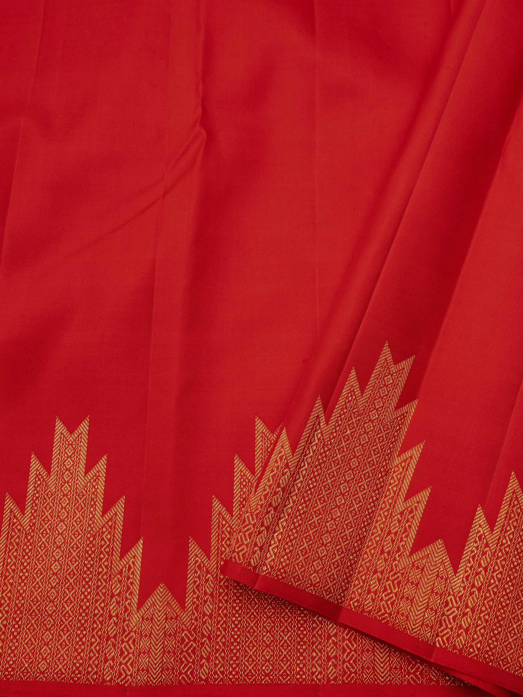 Red temple border/ Arani Silk Saree CLSA10061