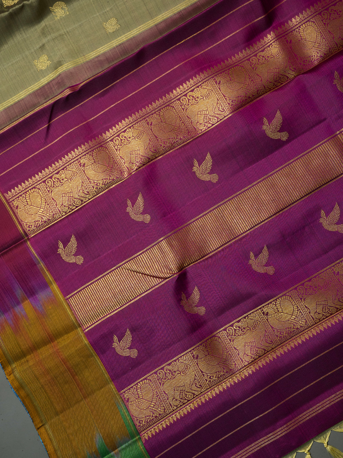 Kaaki multi color border pure Kanjipuram Silk Saree CLSA10134