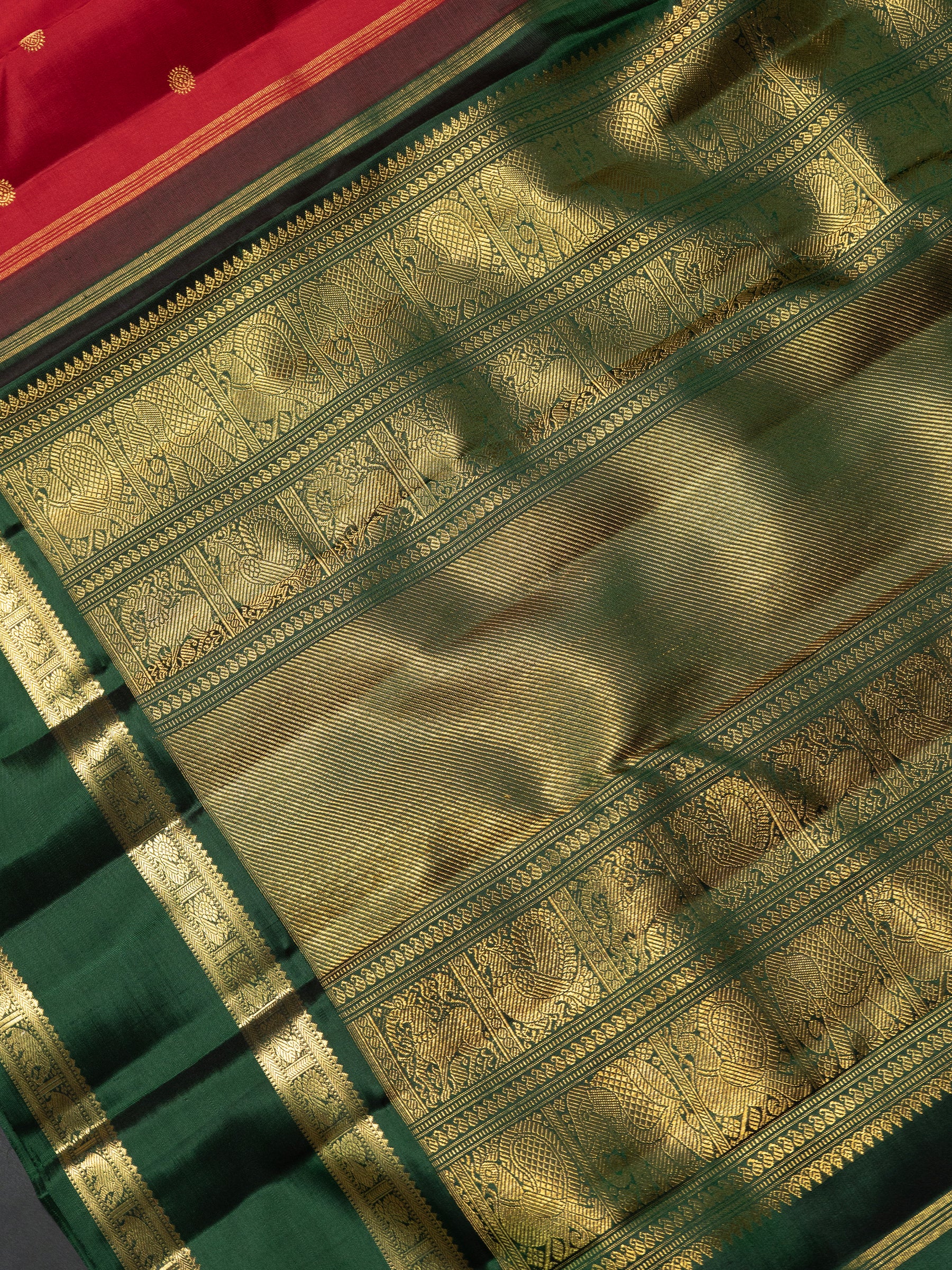 Vintage red and green rettapet border kai korvai/ Kanjipuram Saree CLSA10139